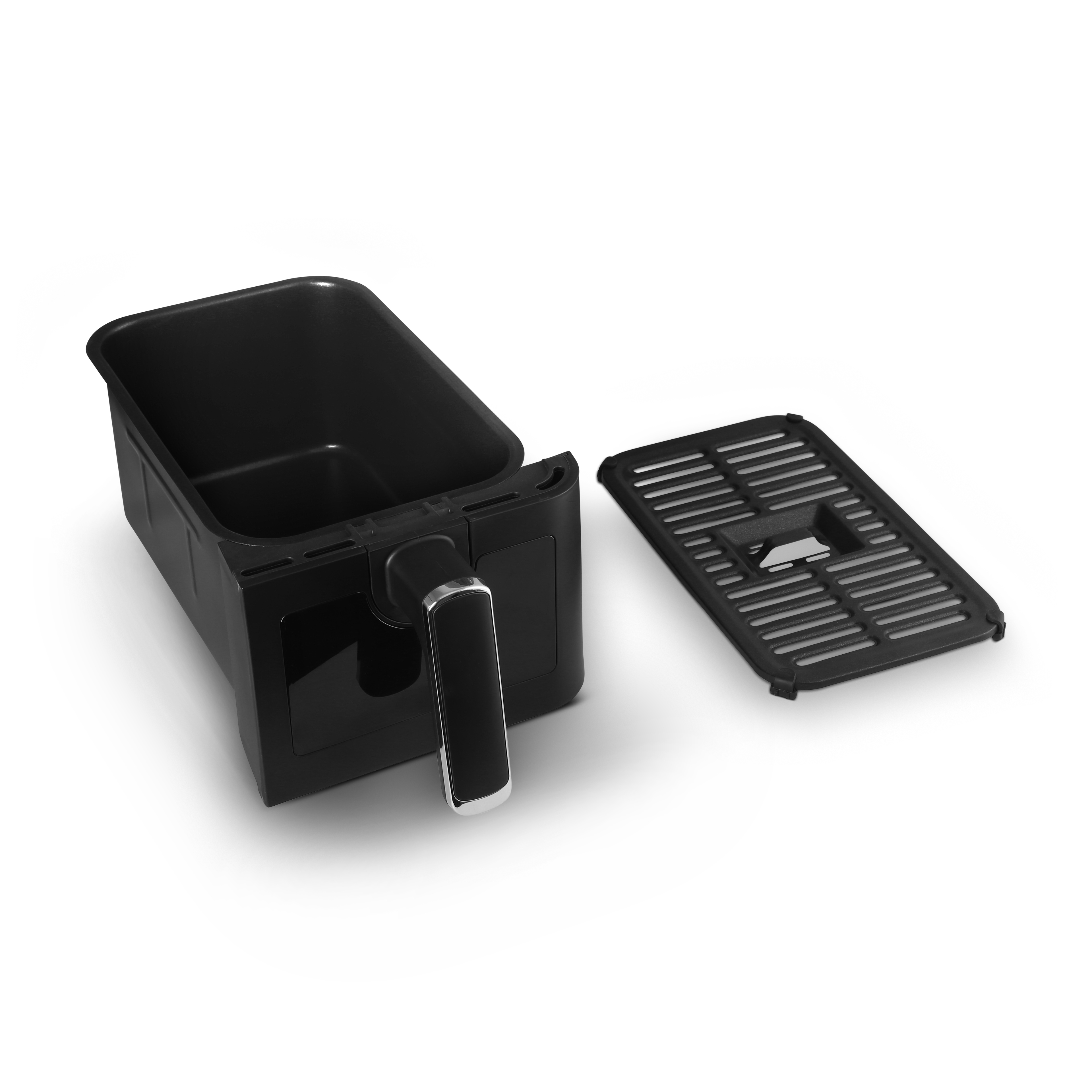 Schwarze Heißluftfritteuse mit herausnehmbarem Korb und separater Grillplatte. Weißer Hintergrund.