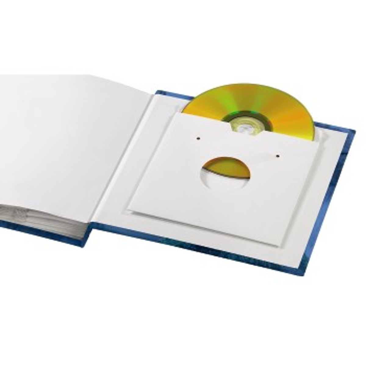 Un libro abierto con un CD en un bolsillo blanco.