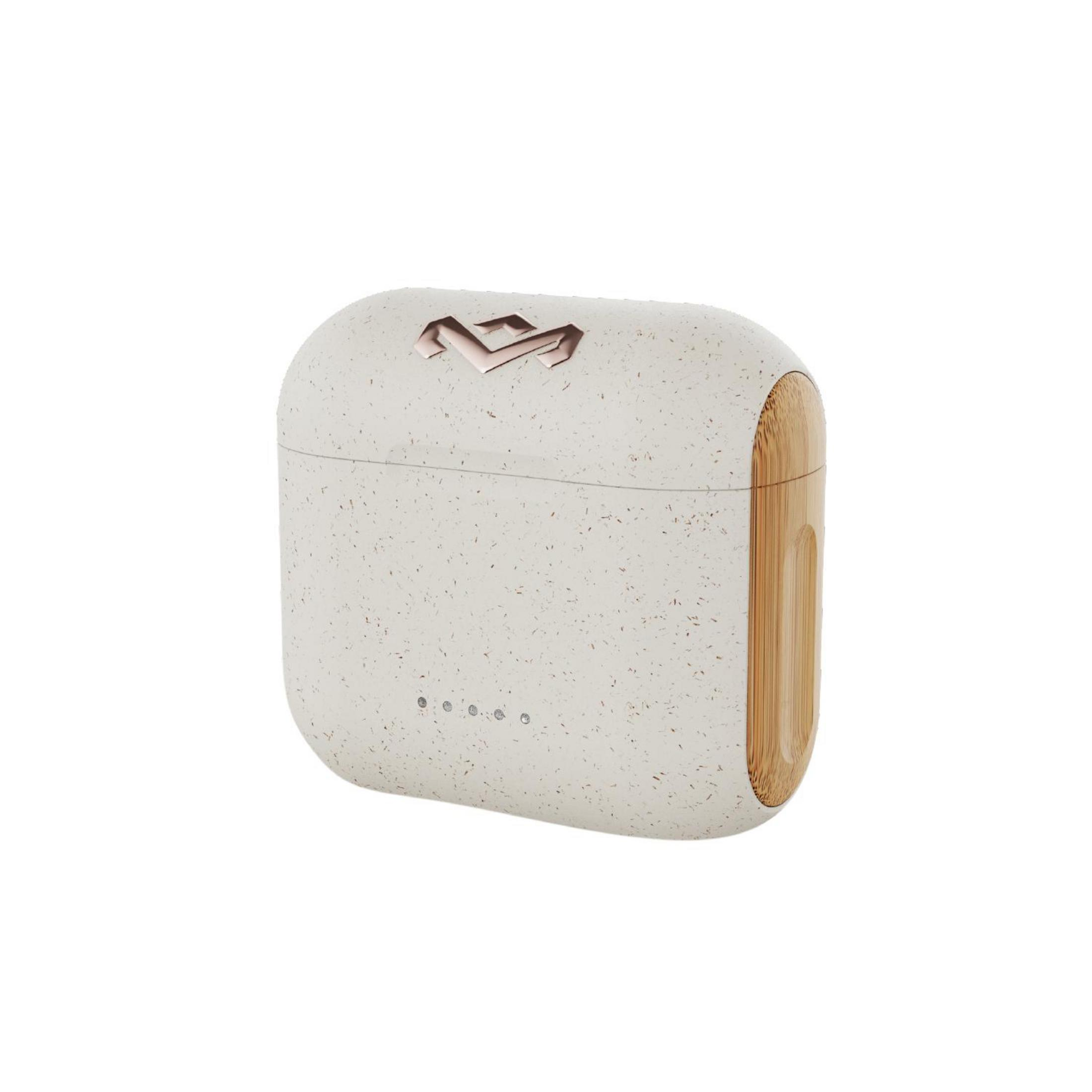 Weiß-beige, gesprenkelte Ladebox mit kupferfarbenem Logo und Bambusseite. Weißer Hintergrund.
