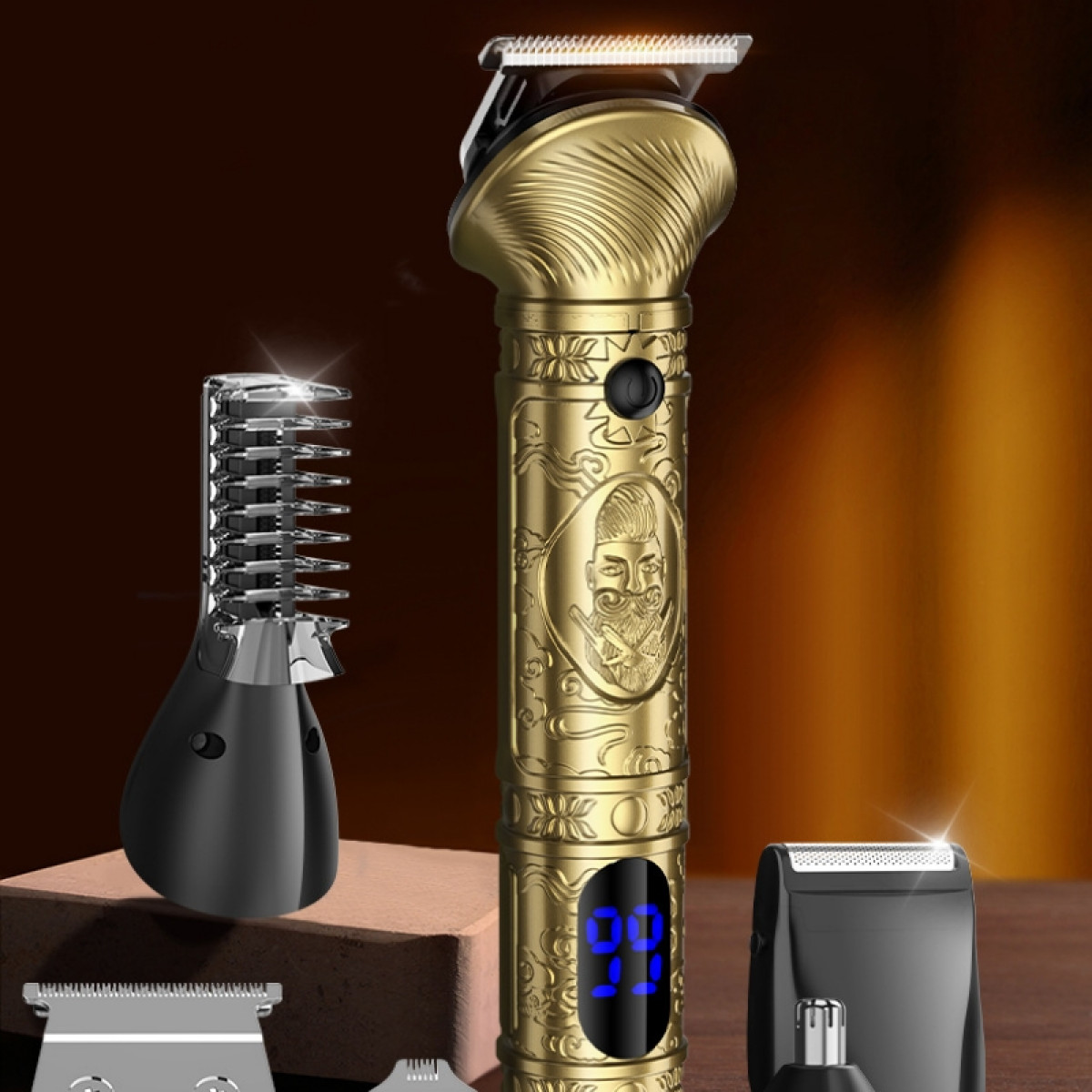 Ein gold-schwarzer Haartrimmer mit drei Aufsätzen.