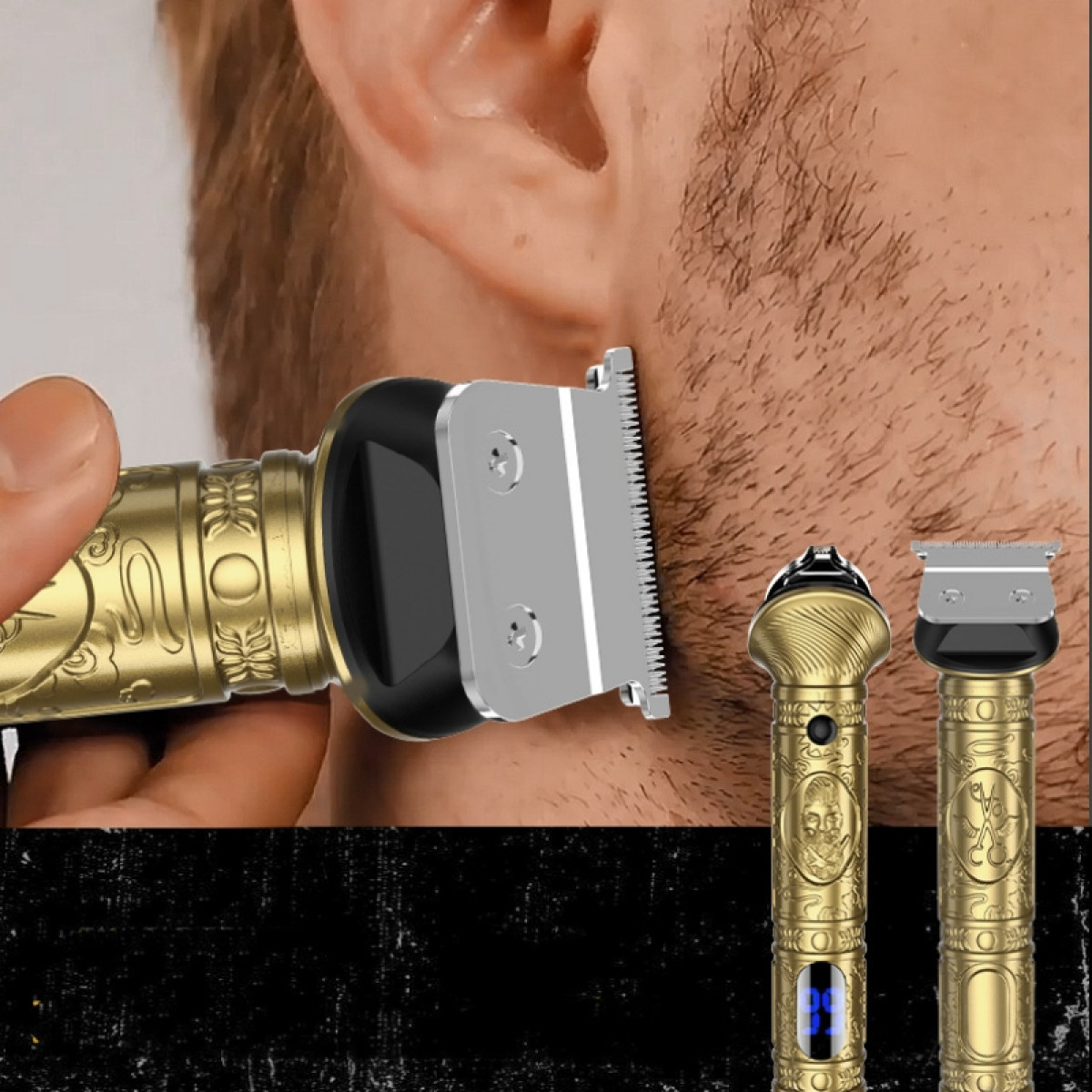 Ein Mann rasiert seinen Bart mit einem goldenen Trimmer. Zwei weitere Trimmer werden ebenfalls angezeigt.