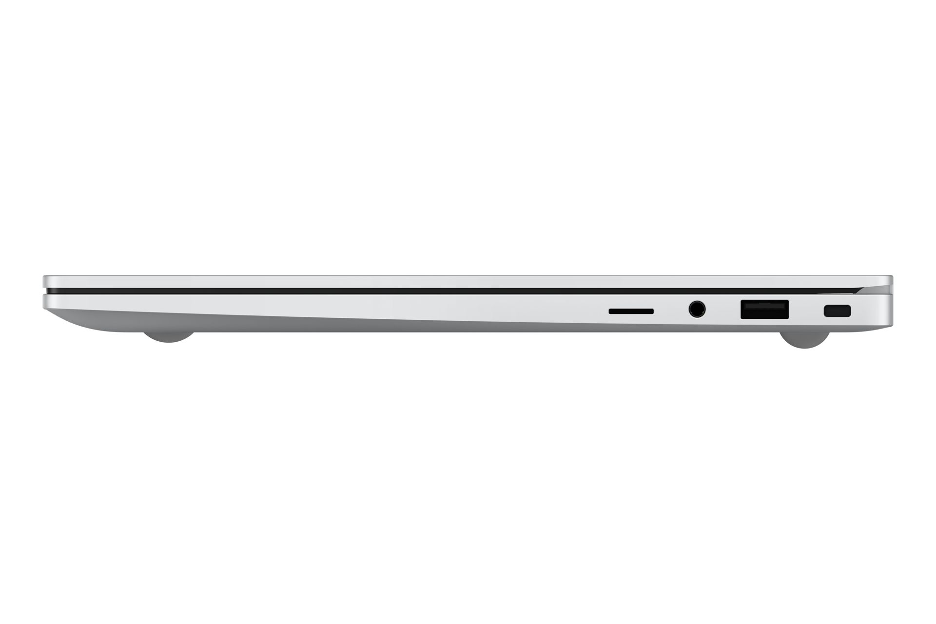 Seitenansicht eines silbernen Laptops mit Anschlüssen. Der Laptop befindet sich auf weißem Hintergrund.