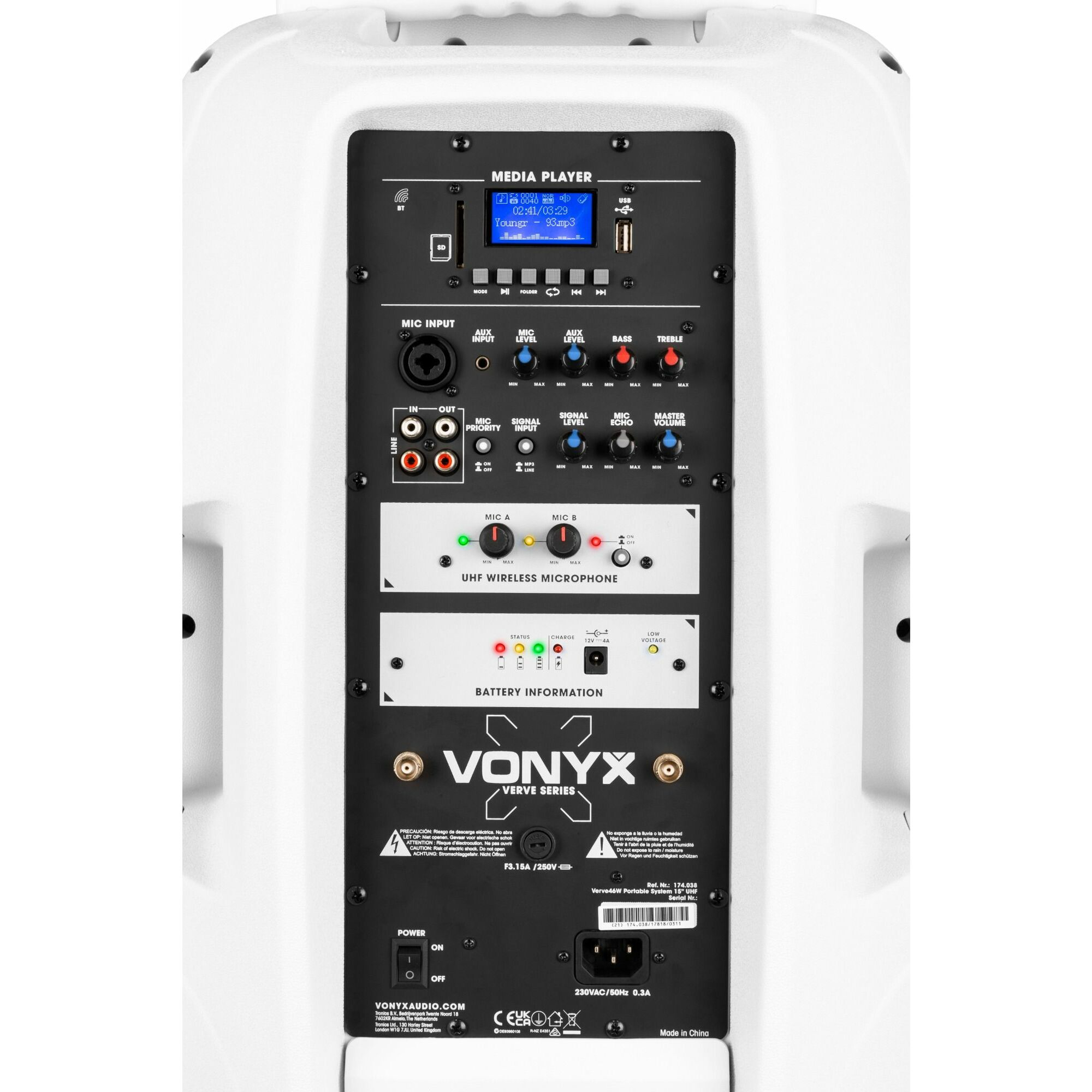 Witte speaker achterkant met bediening en display. Zwart paneel.