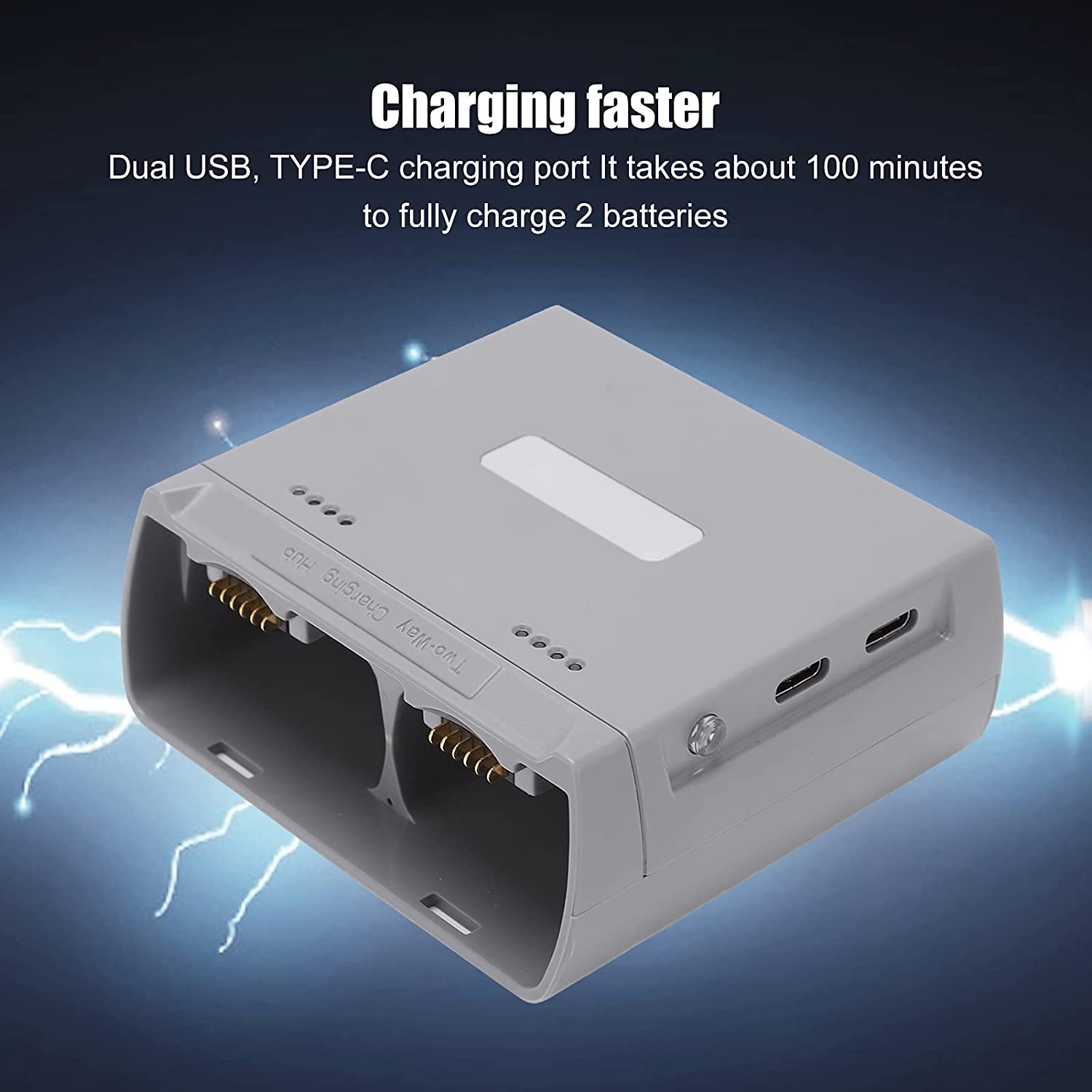 Graue Ladestation für Batterien, mit Text für schnelles Laden. Blitz im Hintergrund.