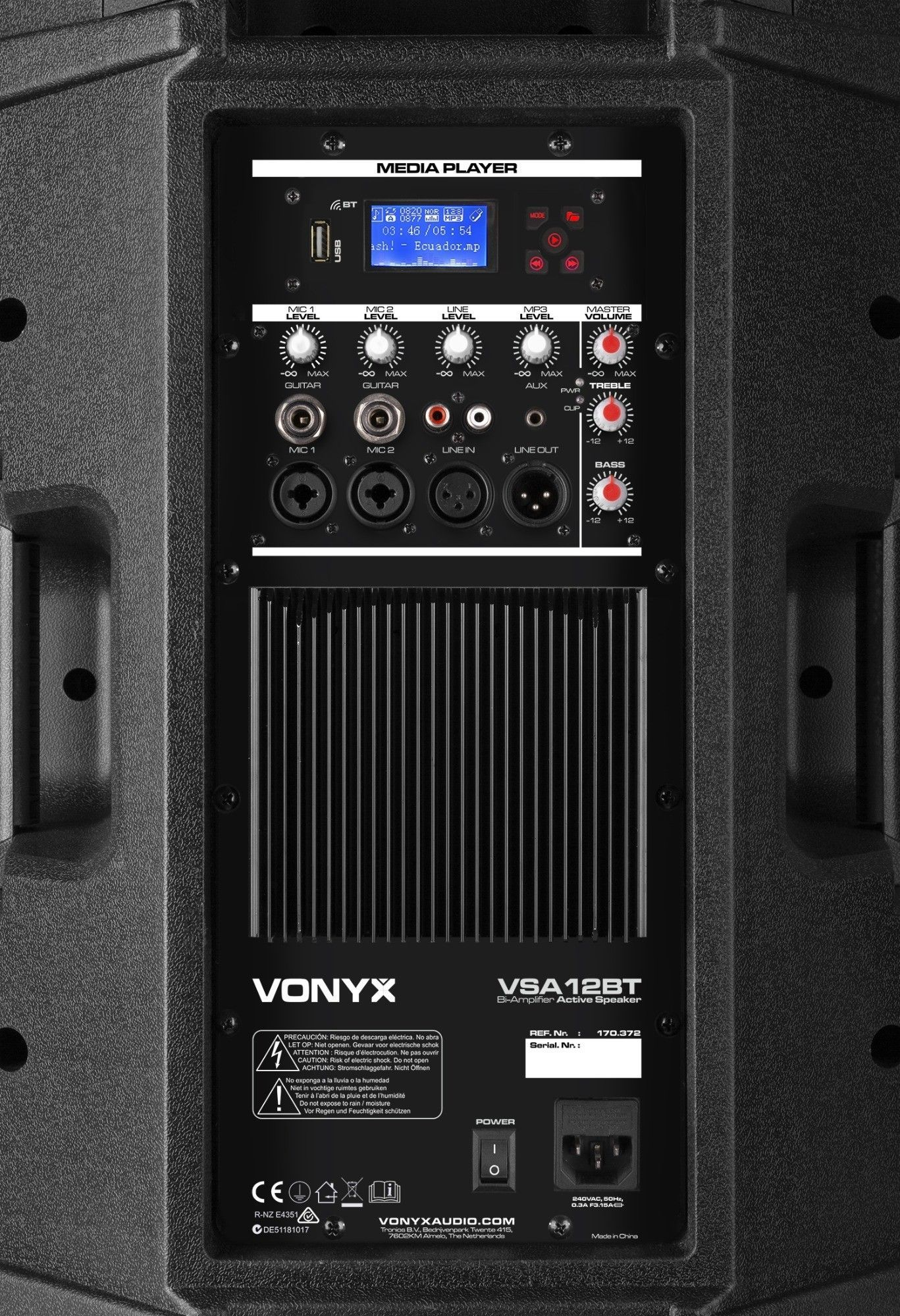 Zwarte speaker achterkant met bedieningspaneel en ingangen, waaronder USB, mic en volumeknoppen. Merk Vonyx.