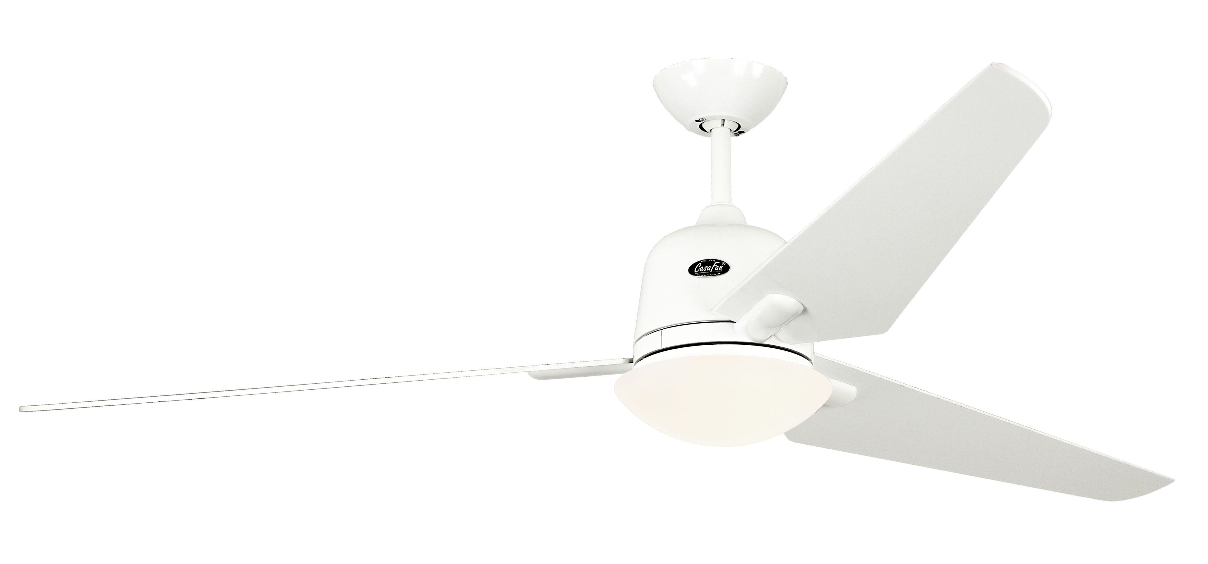 Un ventilatore da soffitto bianco con tre pale e un apparecchio di illuminazione. È su sfondo bianco e isolato.