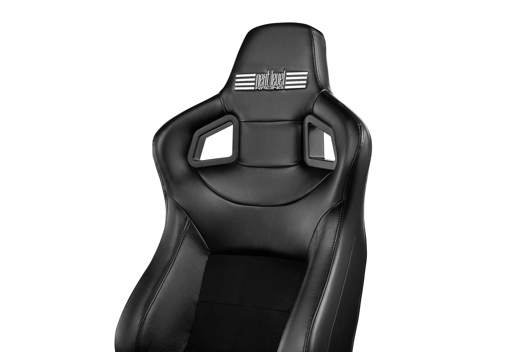 Schwarzer Rennsitz mit Next Level Racing Logo.