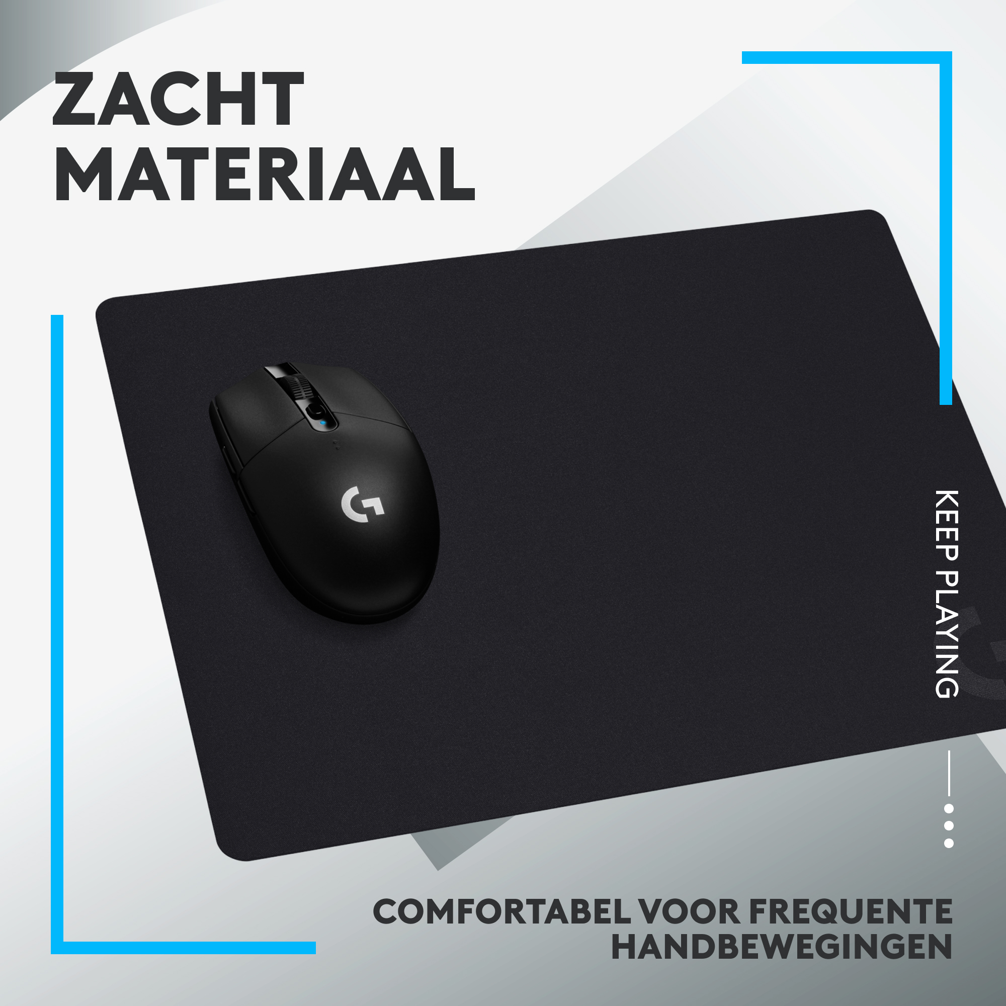 Schwarze Maus auf einem schwarzen Mousepad mit Text 'ZACHT MATERIAAL' und 'KEEP PLAYING'.