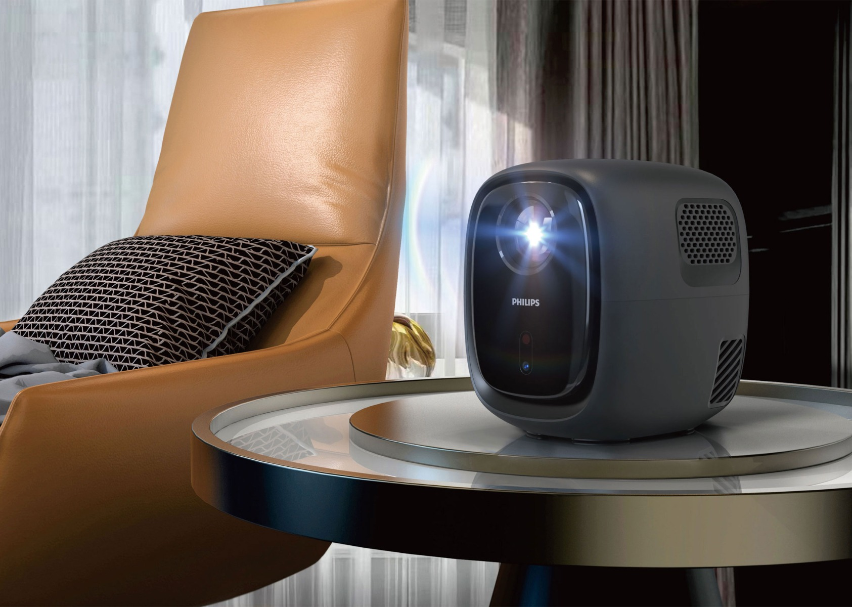 Czarny projektor na stole, wyświetlający światło. Krzesło w tle.