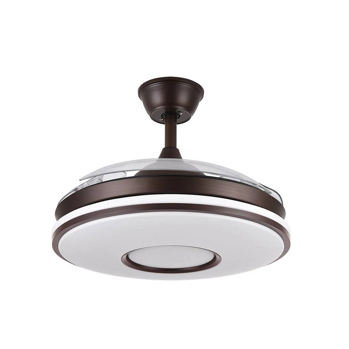 Un ventilatore da soffitto marrone e bianco con luce centrale e sfondo bianco.