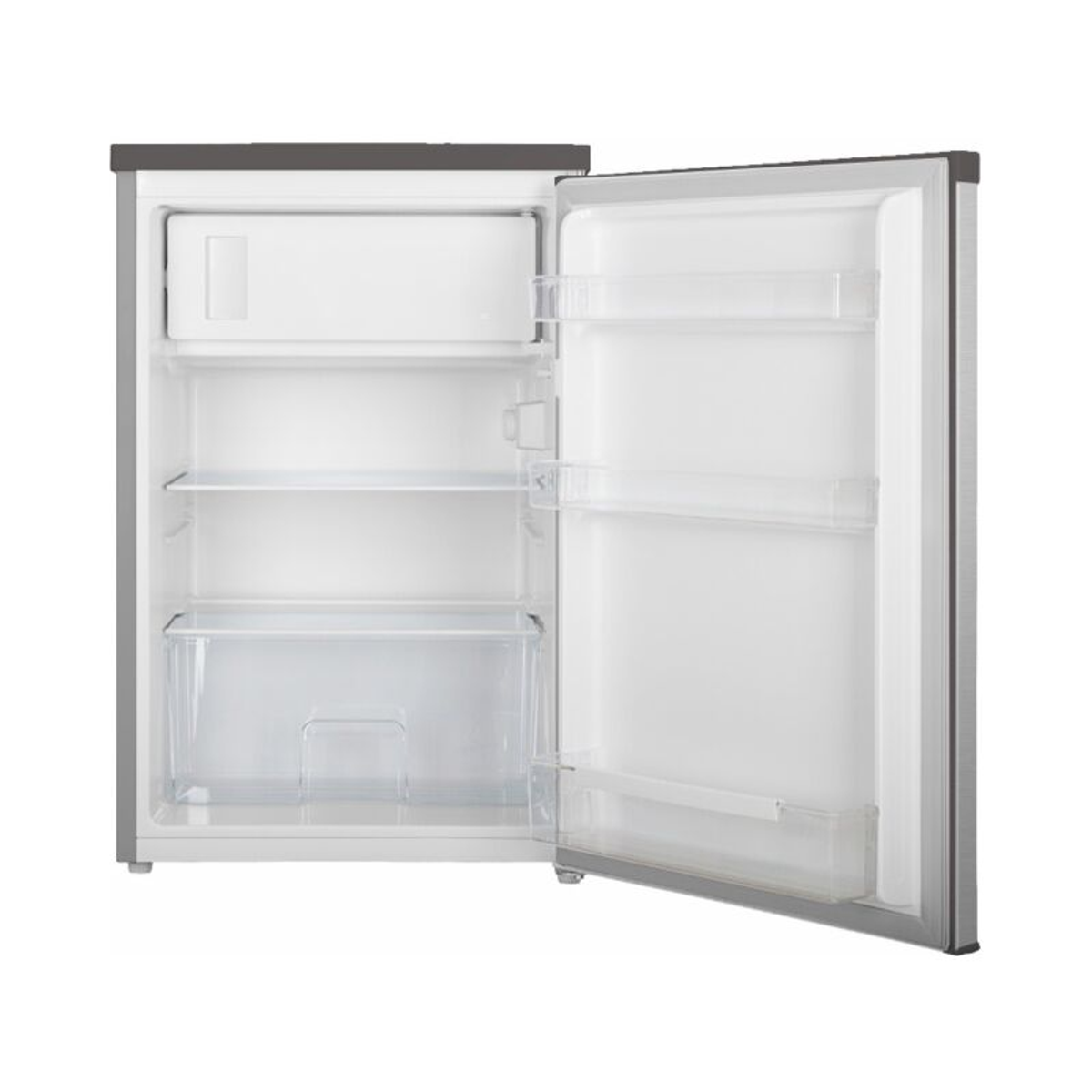 Pequeño refrigerador con puerta abierta, estantes y compartimentos. Fondo blanco.