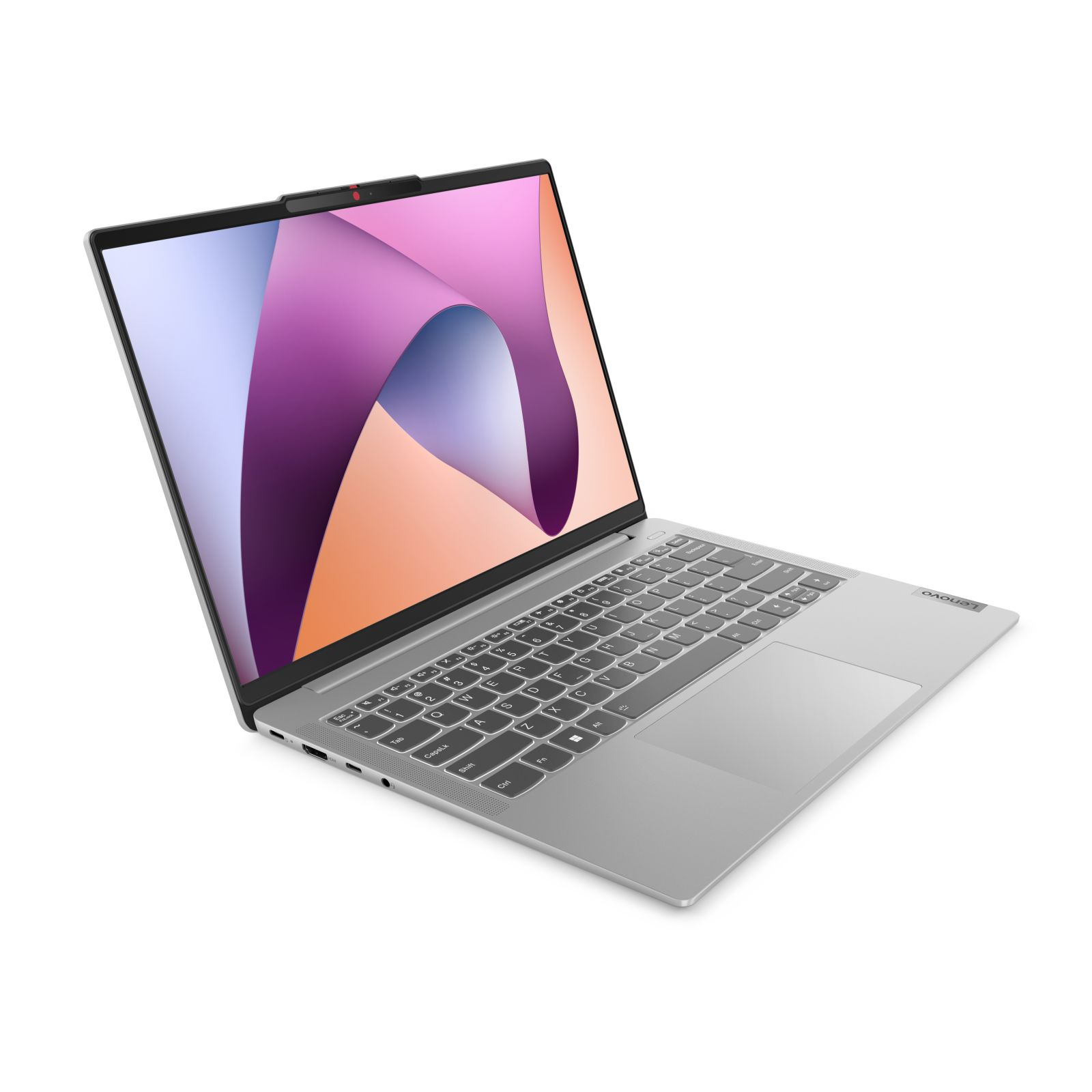 Silberner Lenovo-Laptop, schräge Ansicht. Geöffnet, zeigt Bildschirm und Tastatur. Weißer Hintergrund.