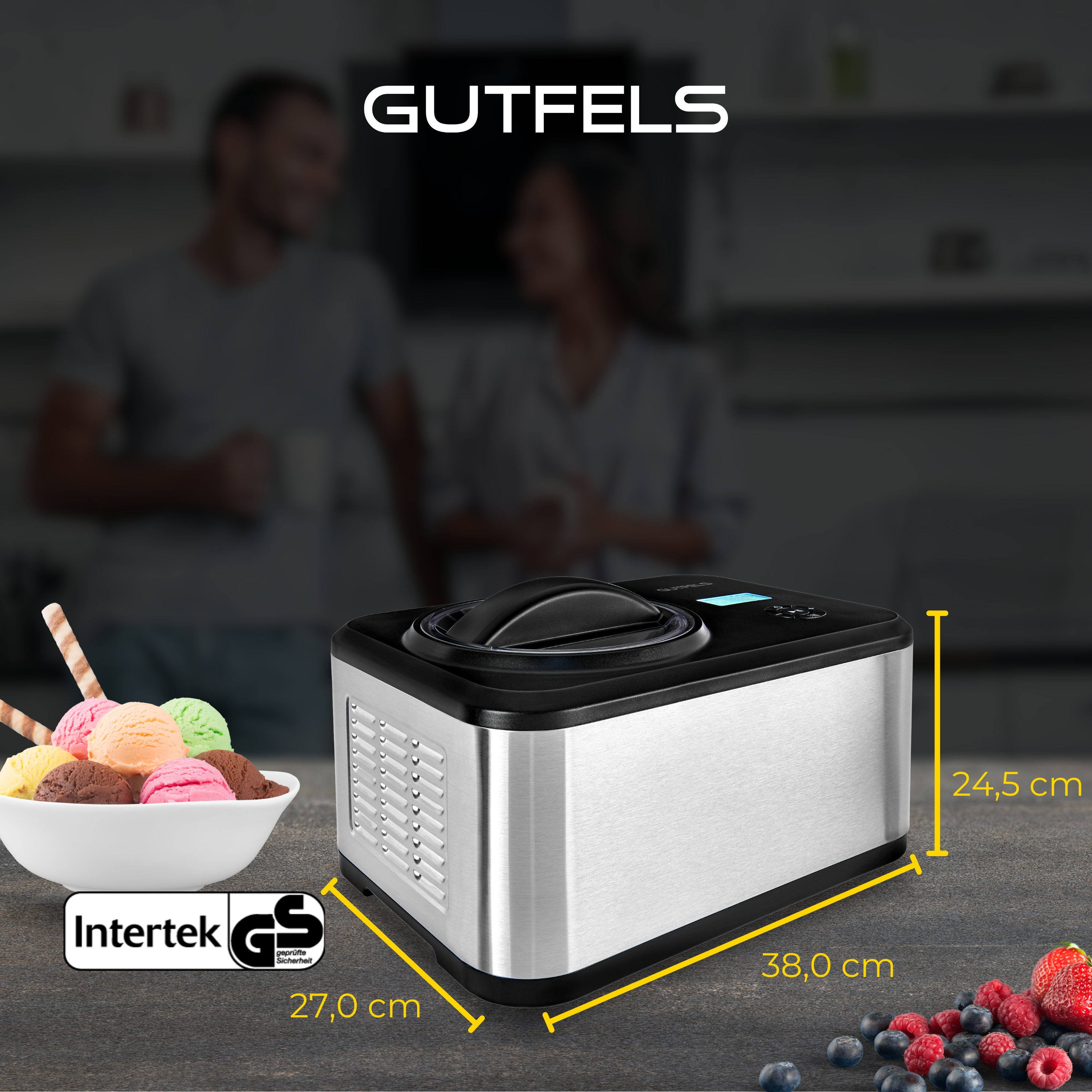 Eine Eismaschine mit Abmessungen. Eine Schüssel mit Eis und Beeren steht auf dem Tisch.