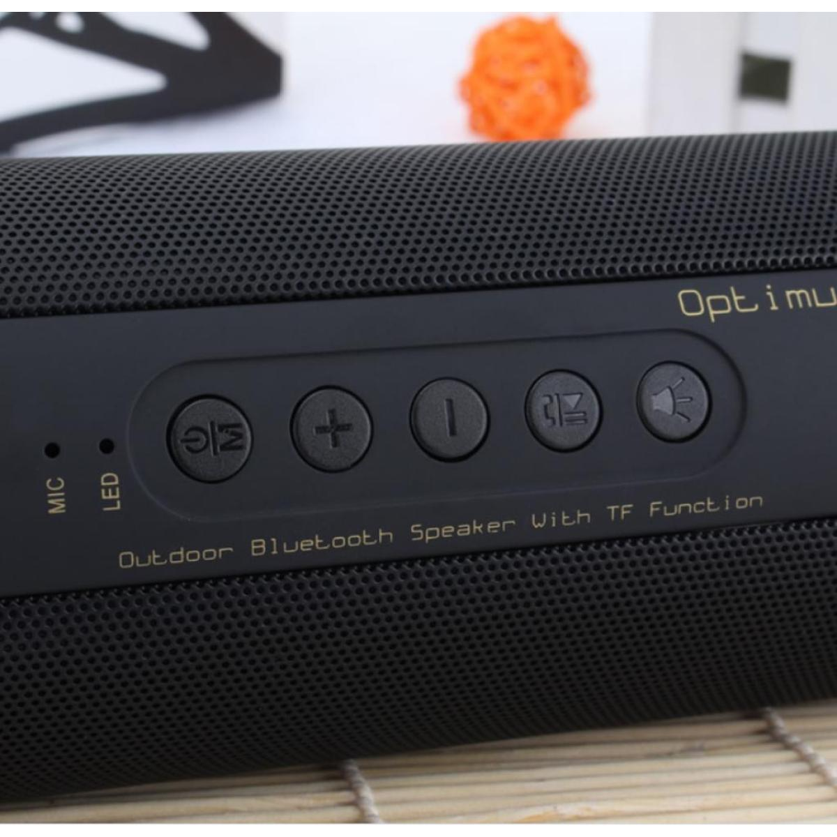 Ein schwarzer Bluetooth-Lautsprecher mit Knöpfen und Text: 'Outdoor Bluetooth Speaker'.