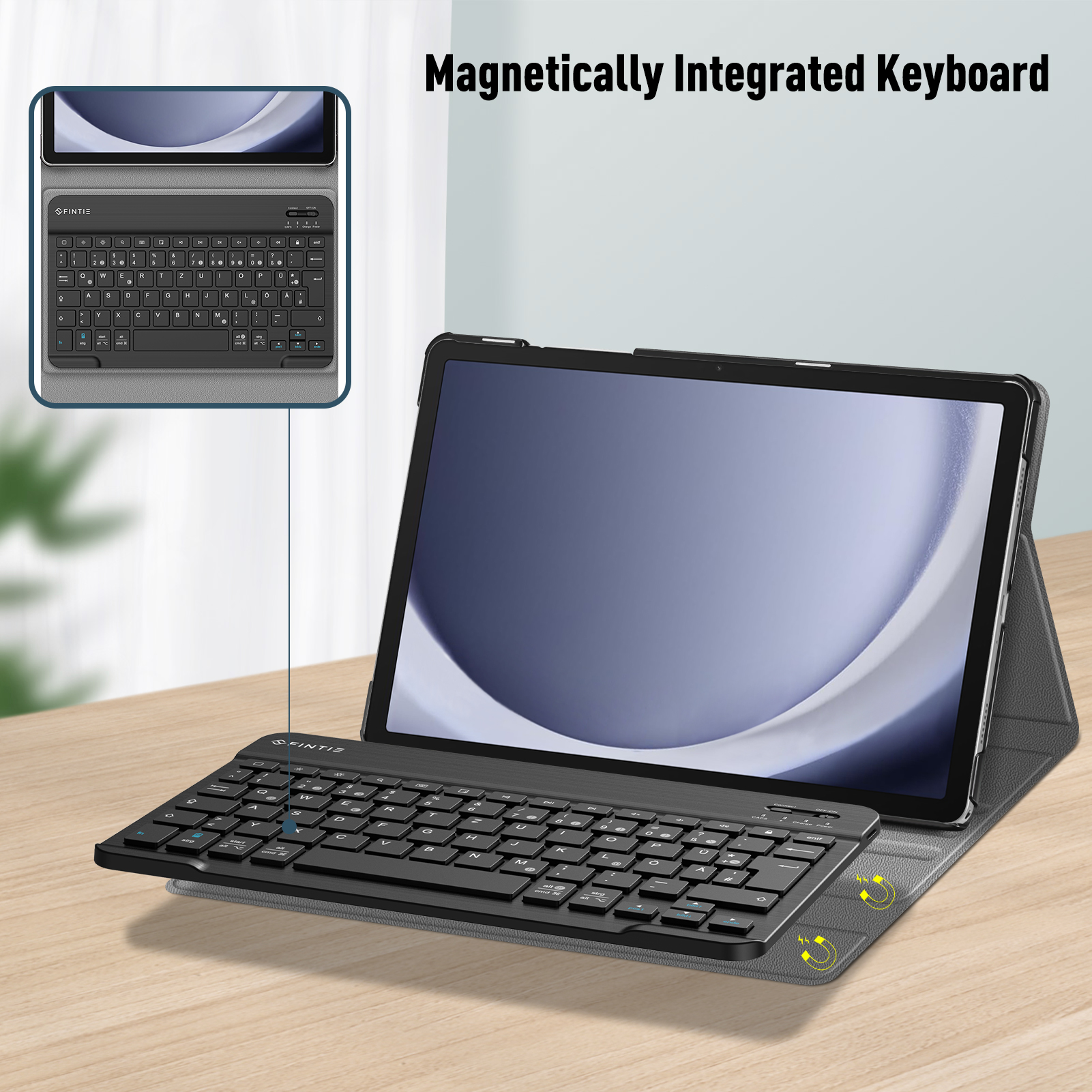 Tablet mit Tastatur, auf einem Schreibtisch gezeigt. Die Tastatur ist angebracht. Grauer und Holz-Hintergrund.