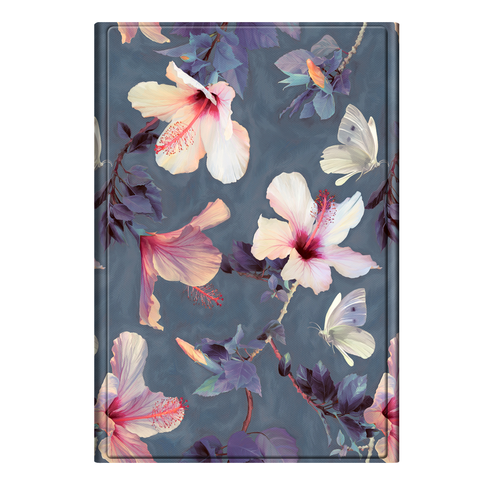 Ein Blumenmuster auf blauem Hintergrund. Schmetterlinge und Hibiskusblüten sind darauf verstreut.