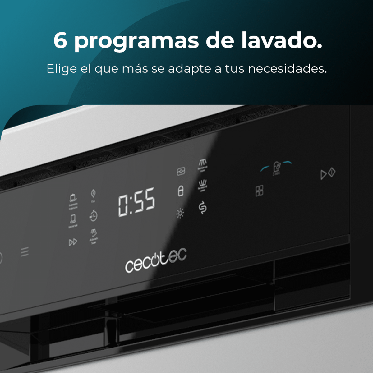 Zbliżenie panelu sterowania z wyświetlaczem ustawień pralki.