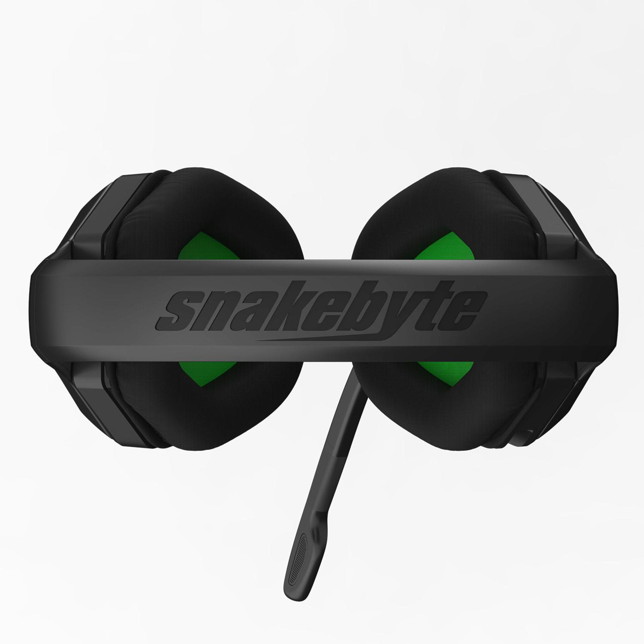 Schwarzes Gaming-Headset. Es hat grünes Netzgewebe in den Ohrmuscheln und ein Mikrofon.