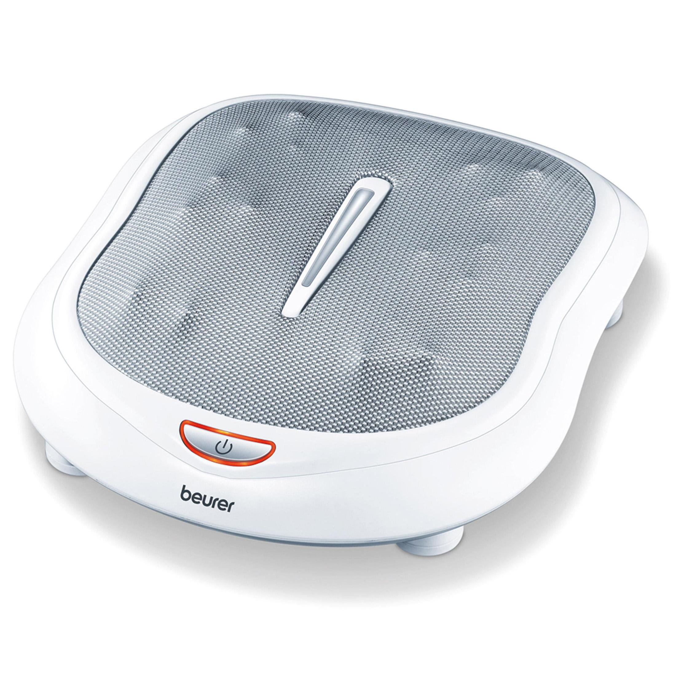 Weißes Fußmassagegerät mit grauer Netzoberfläche und rotem Ein-Knopf. Weißer Hintergrund.