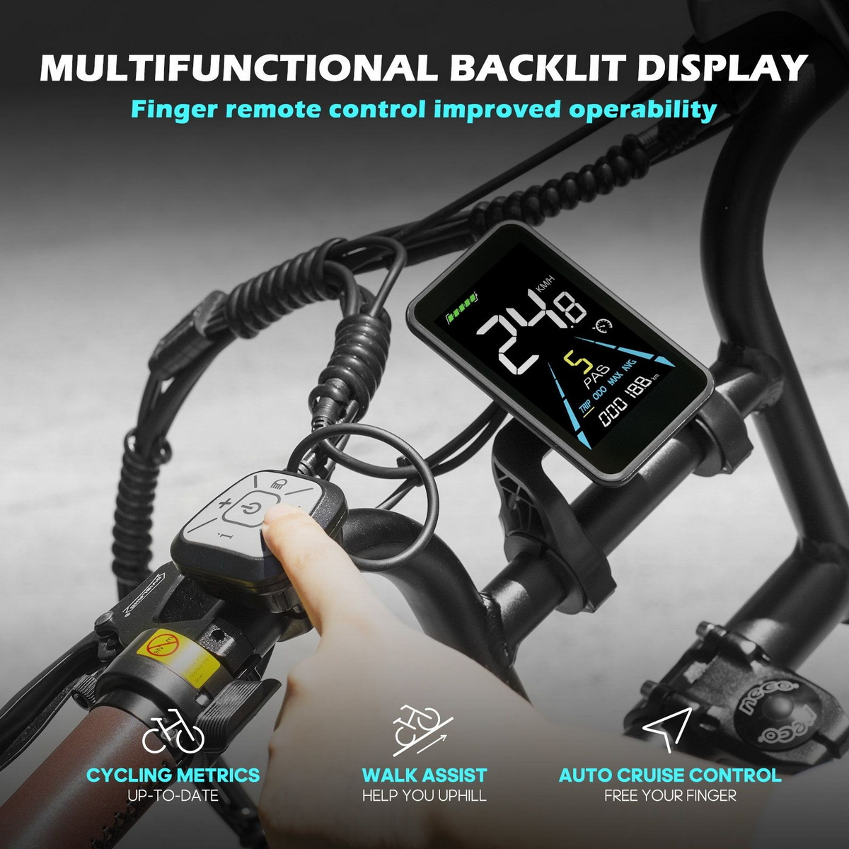 Nahaufnahme eines Fahrradlenker-Displays mit Geschwindigkeit, Metriken und Bedienelementen, mit Text über Funktionen.