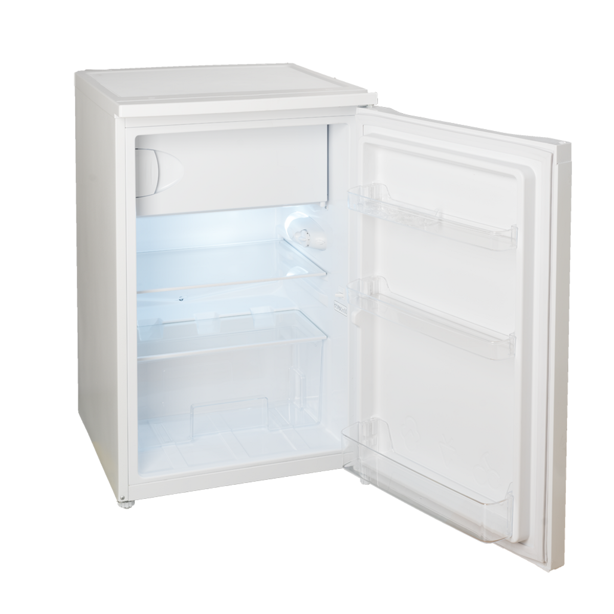 Mini-nevera blanca con la puerta abierta. Interior con estantes y luz.