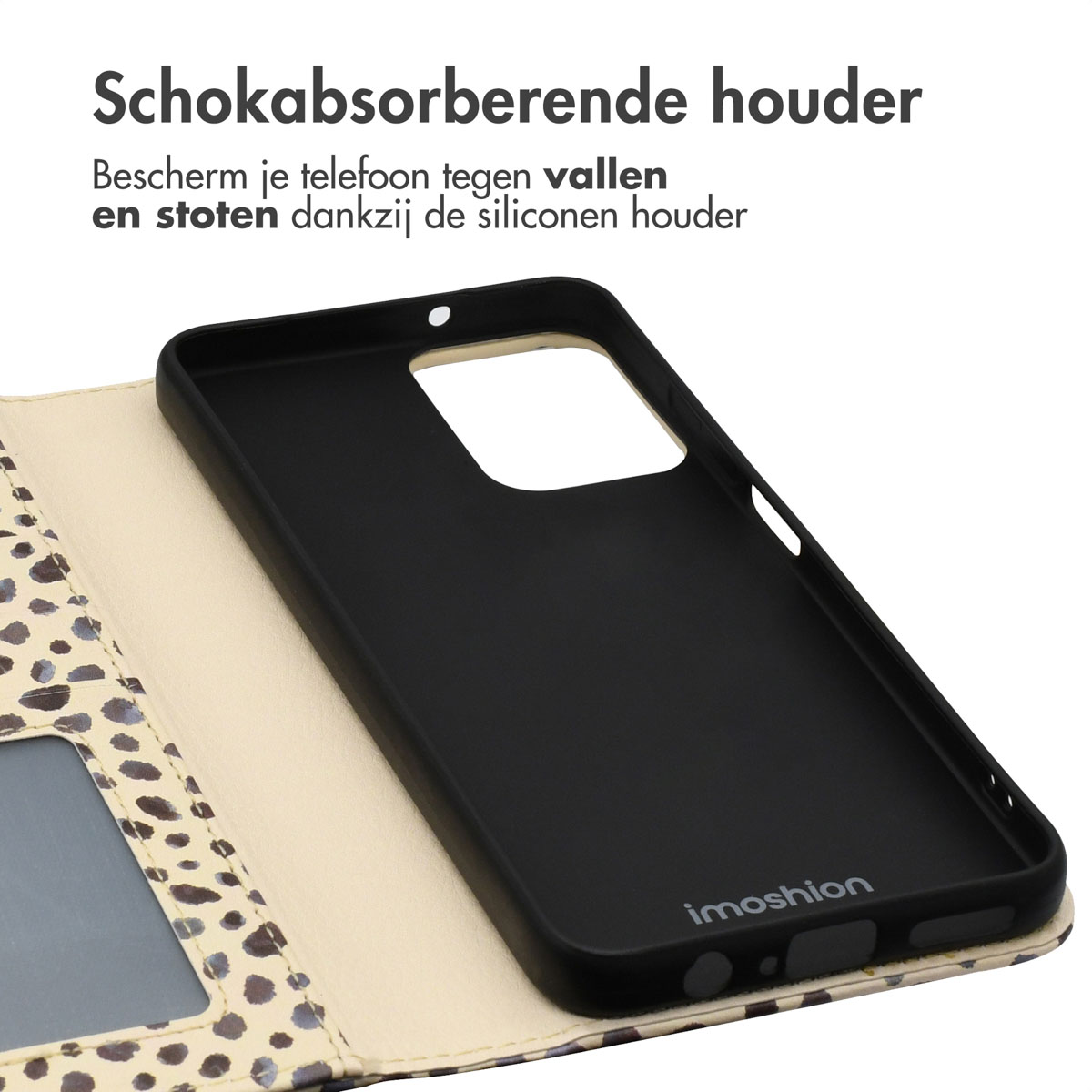 Telefoon in een hoesje met een luipaardprint, de achterkant is open.