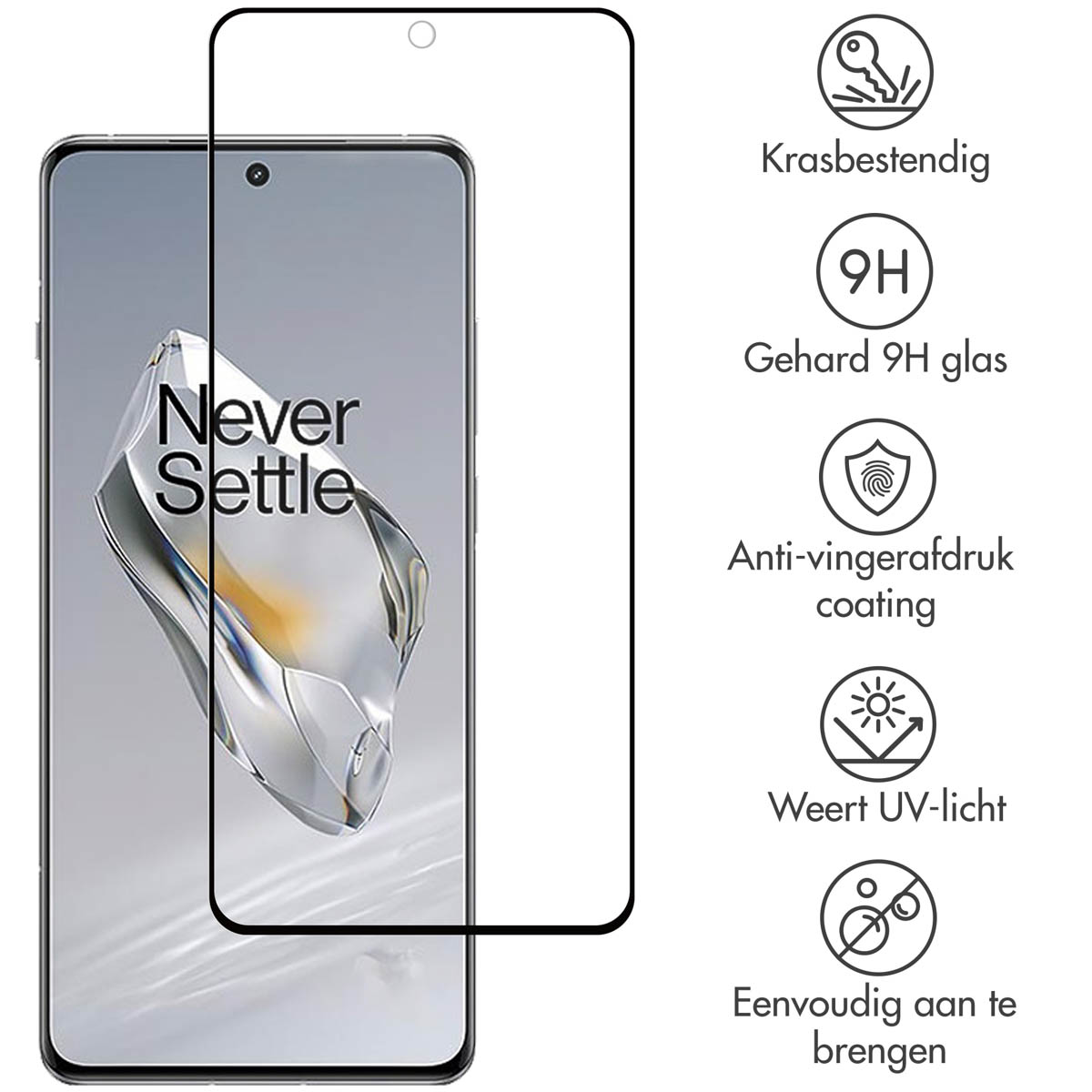 Een schermbeschermer wordt op een telefoon aangebracht. De beschermer is helder en de telefoon is zwart.