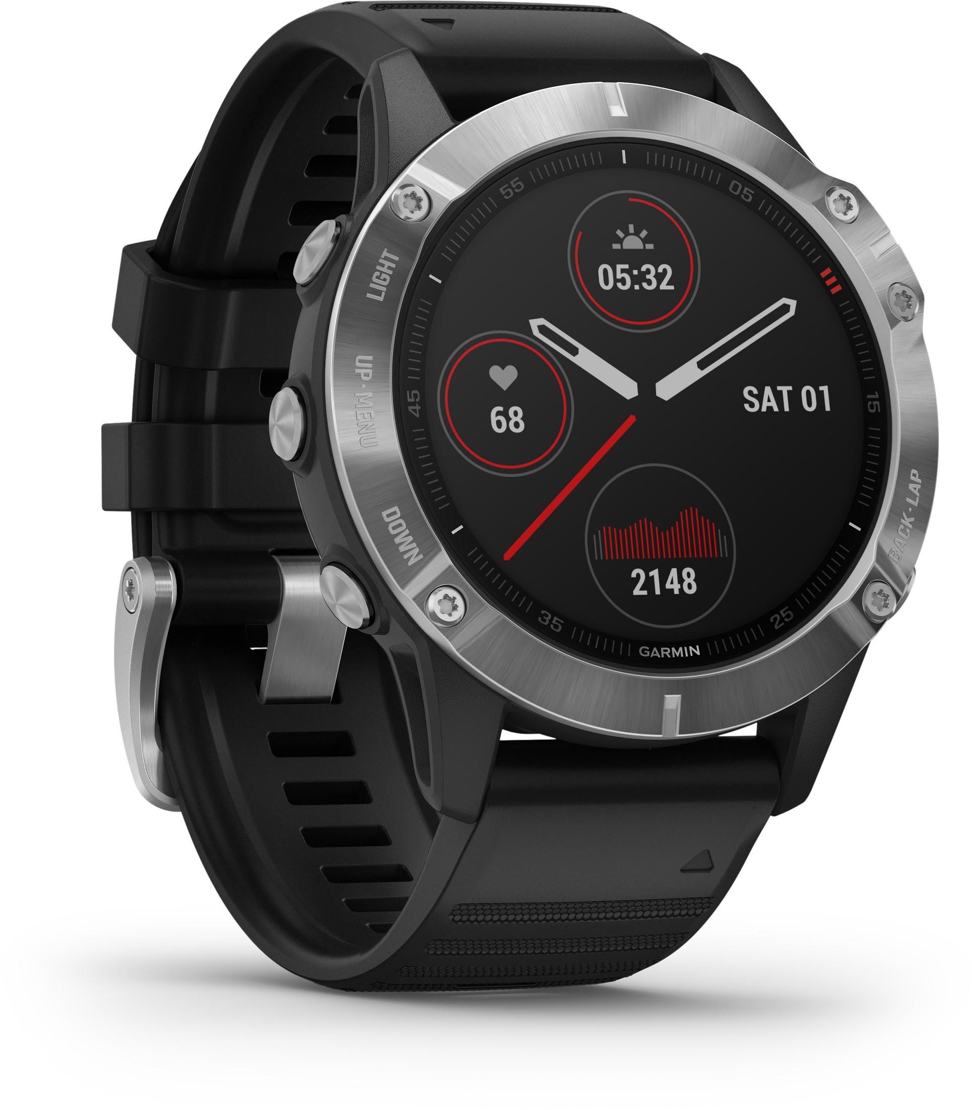 Schwarze und silberne Smartwatch mit schwarzem Armband, zeigt Zeit, Herzfrequenz und Grafik.
