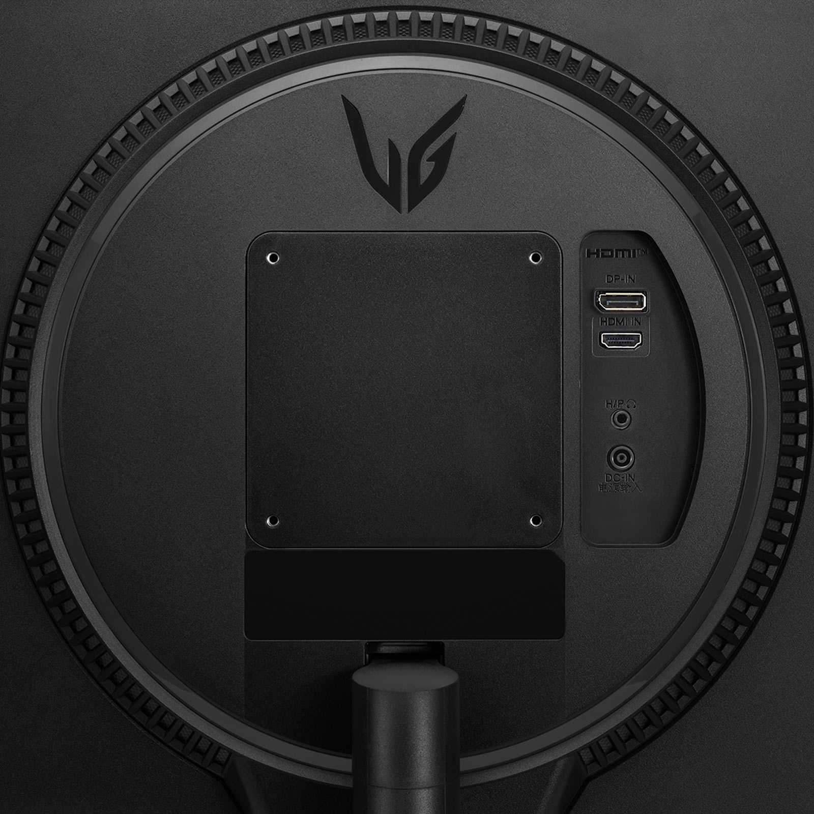 Tył czarnego monitora z wejściami HDMI, DP i zasilania. Monitor ma okrągły design.