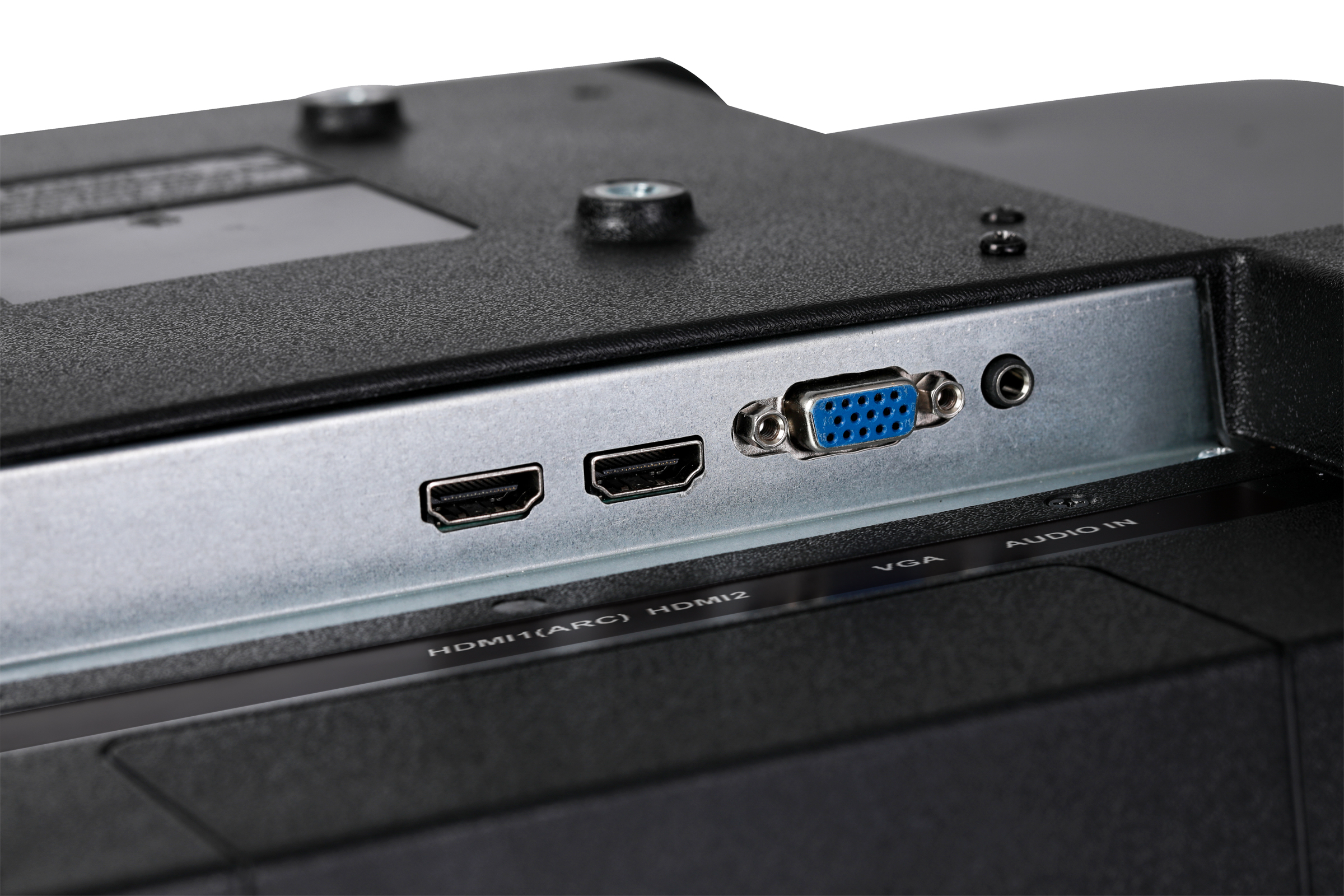 Primo piano del retro di una TV con porte HDMI, VGA e audio. Superficie nera.