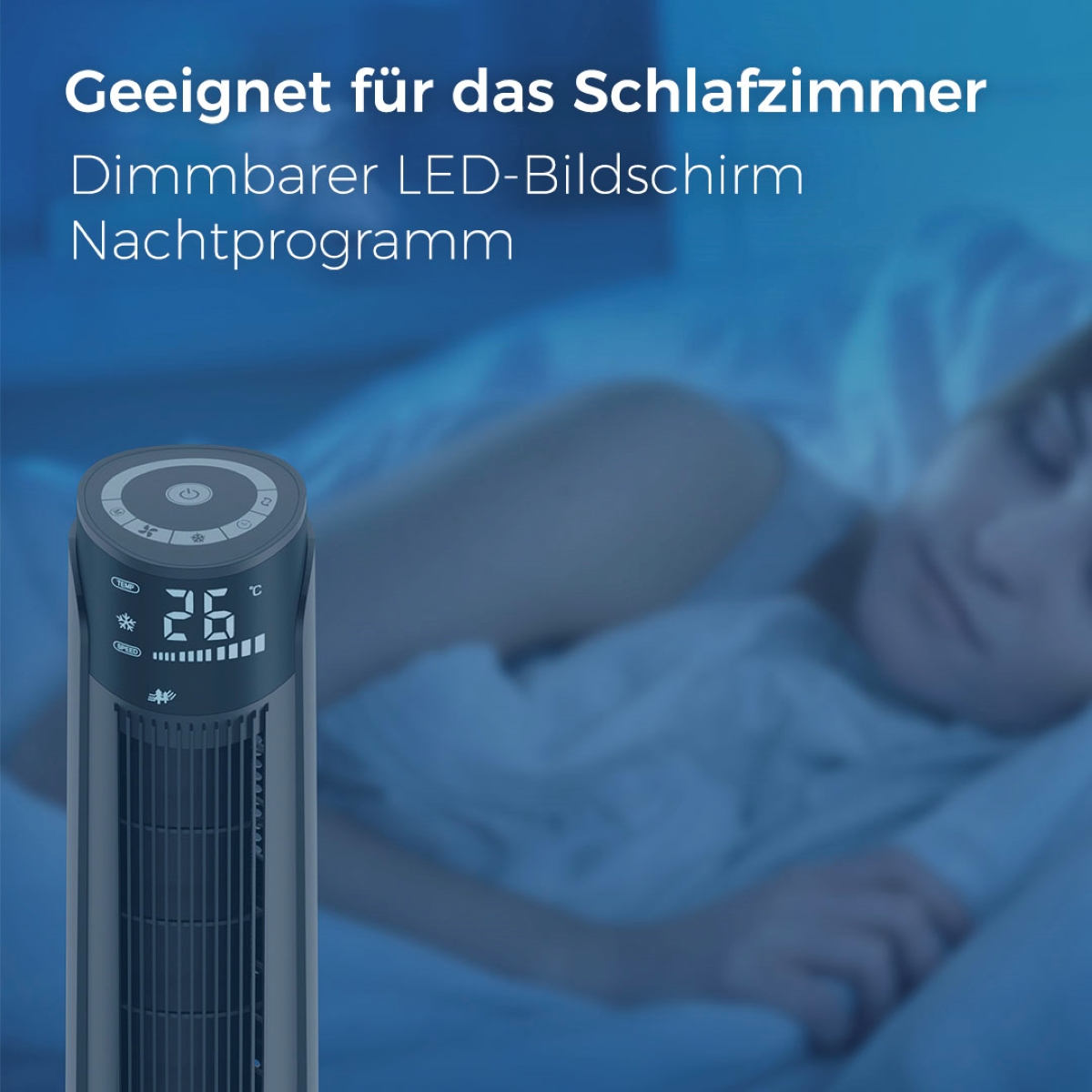 Schwarzer Turmventilator mit Digitalanzeige, gezeigt in einem Schlafzimmer mit einer schlafenden Person.