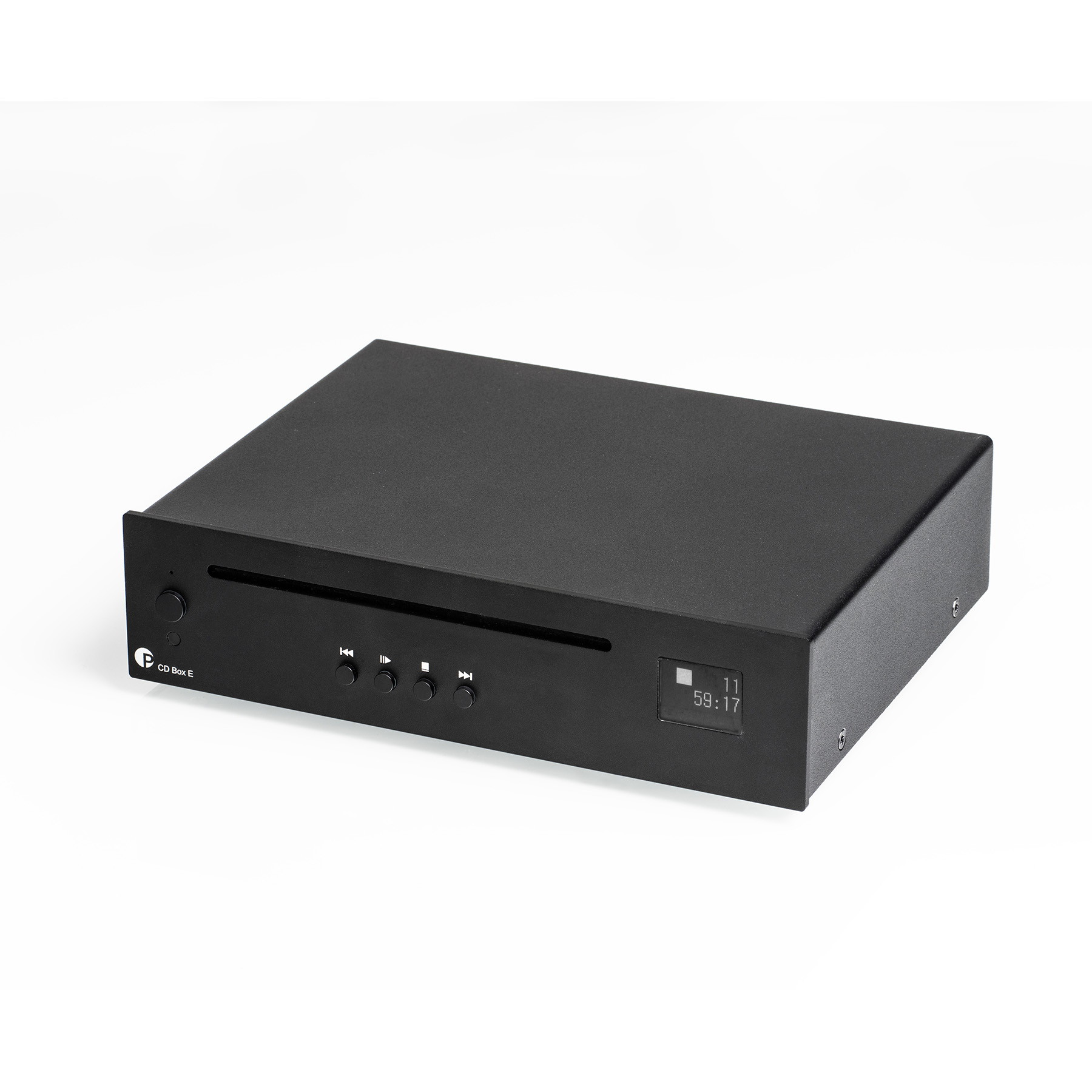 Czarny odtwarzacz CD z przyciskami i wyświetlaczem na białej powierzchni.