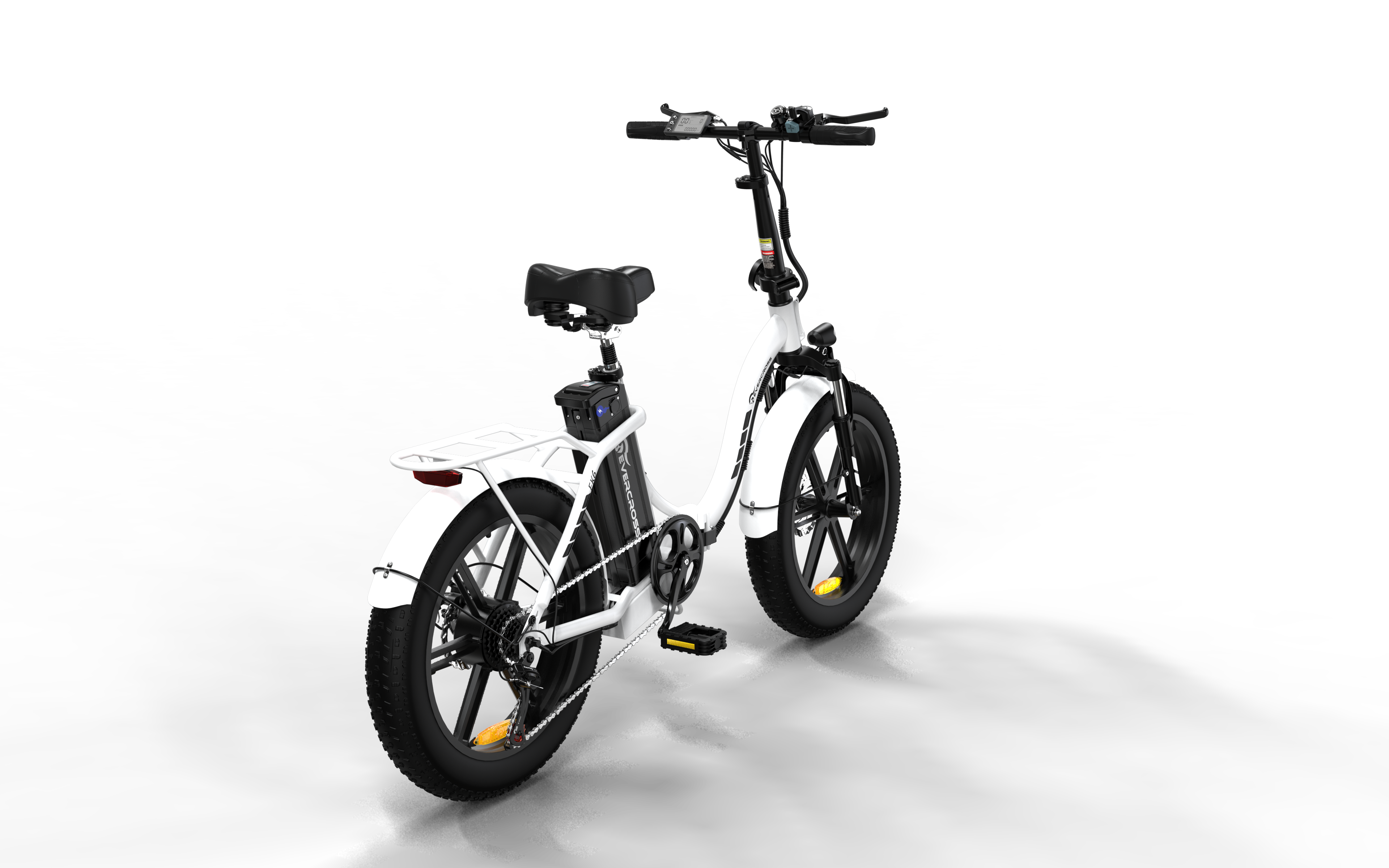 Weißes Elektrofahrrad mit schwarzen Reifen, Sitz und Gepäckträger. Der Hintergrund ist schwarz.