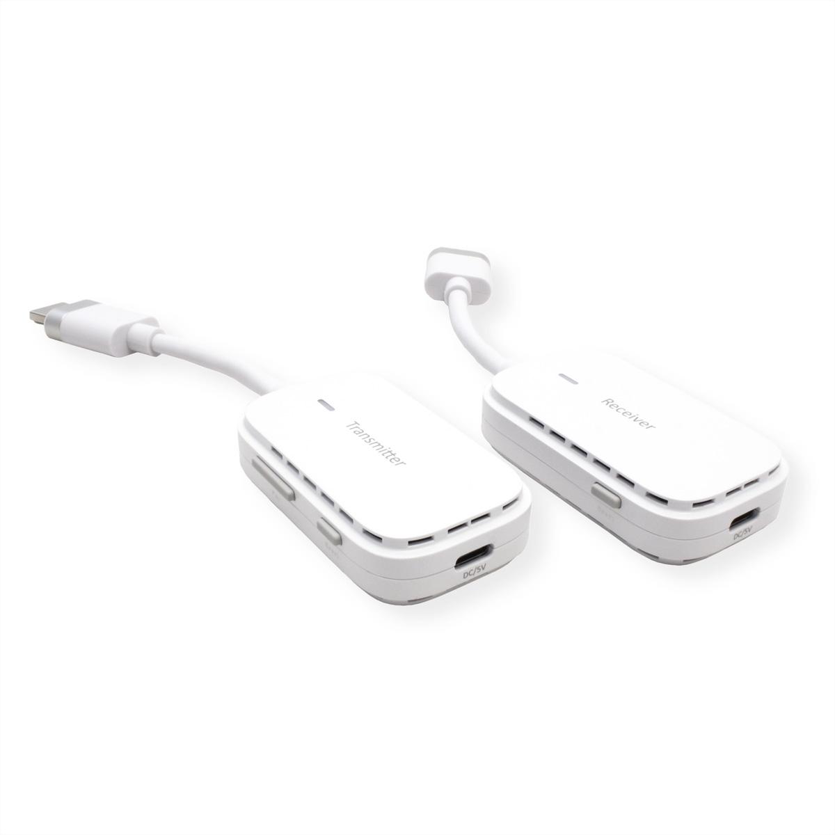 Zwei weiße Adapter mit Kabeln. Einer hat einen USB-C-Anschluss, der andere einen Standard-USB-Anschluss. Beide sind beschriftet.