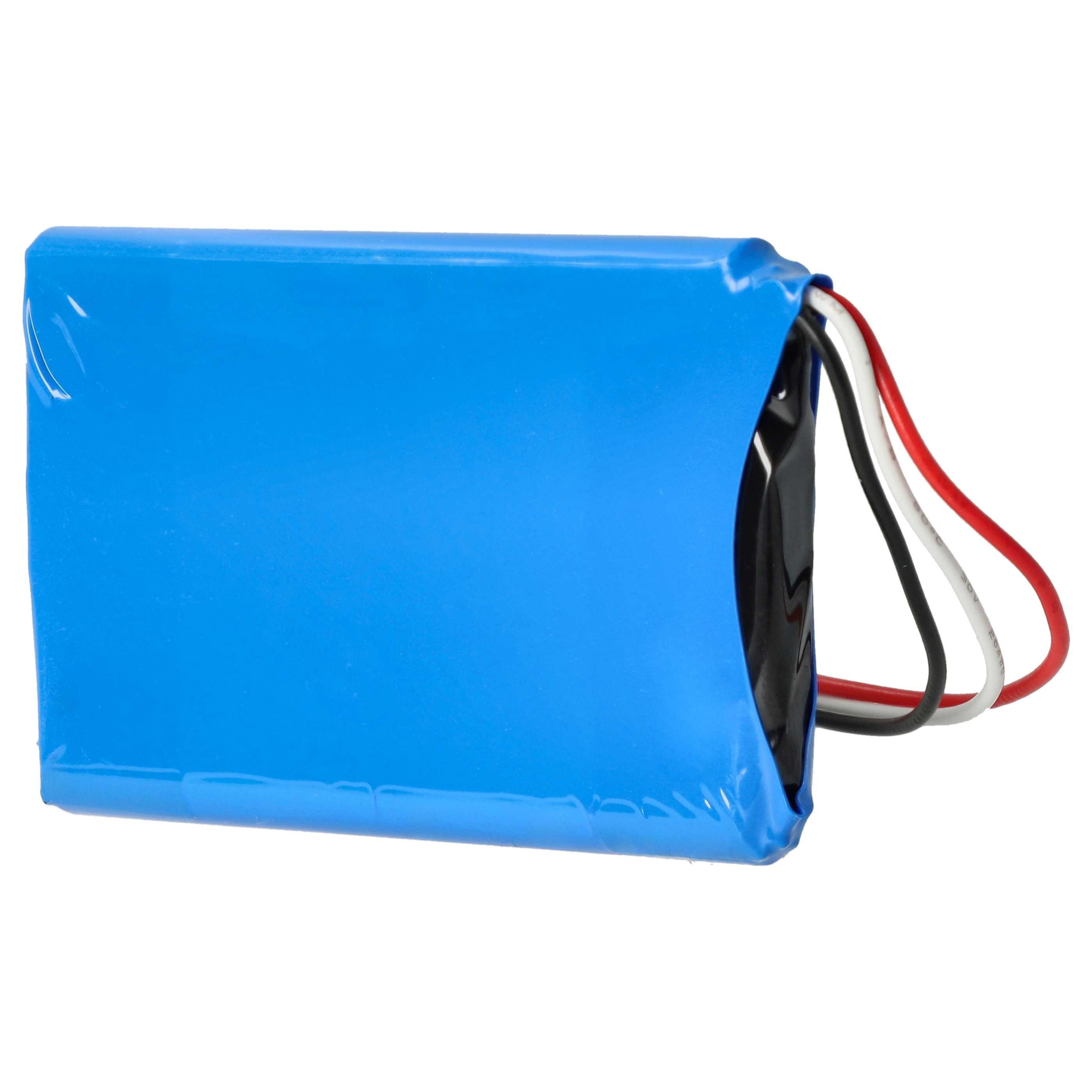 Eine blaue Batterie mit drei daran befestigten Drähten. Das Objekt befindet sich auf weißem Hintergrund.