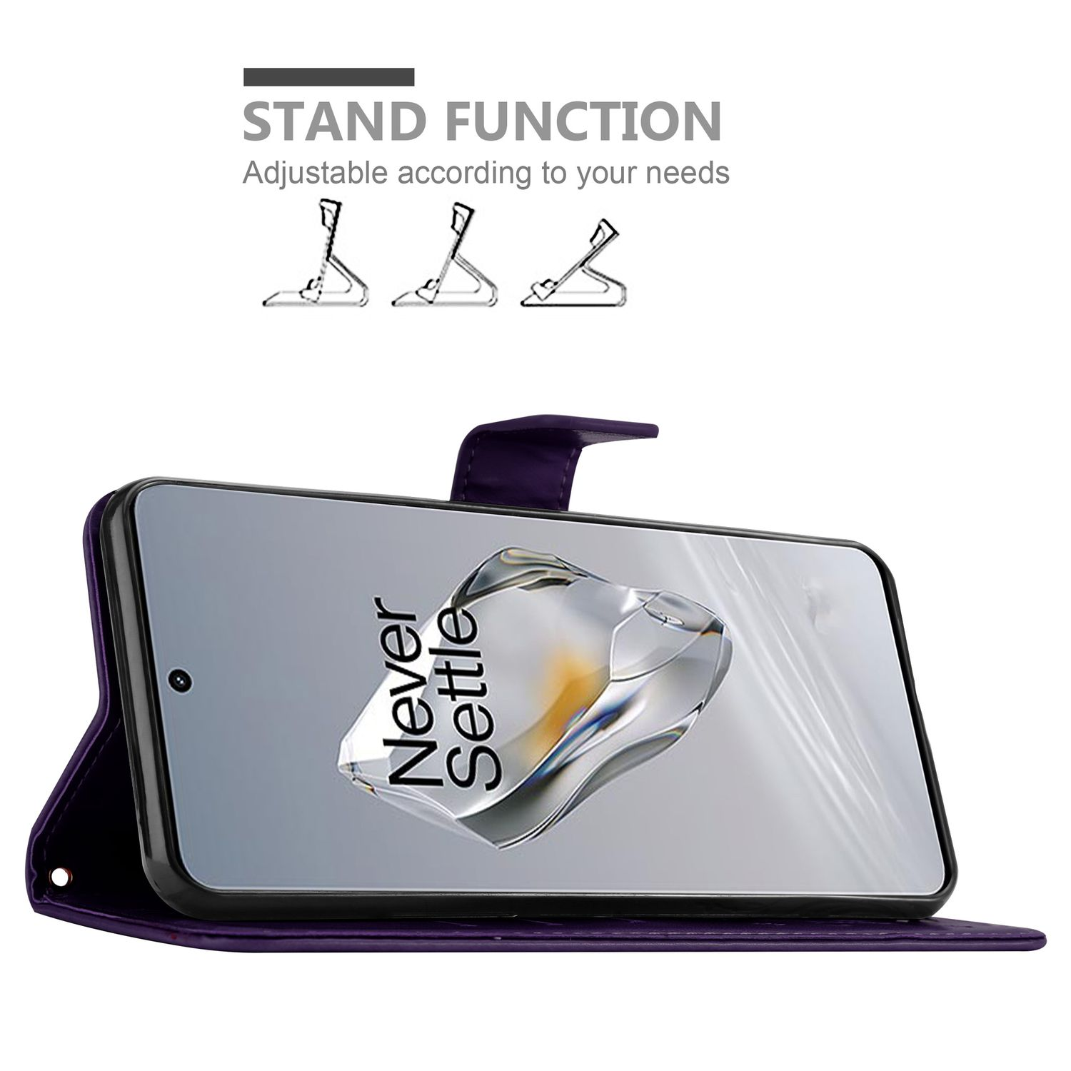Un telefono in una custodia viola è aperto, mostrando lo schermo. Il testo 'Never Settle' è visibile.
