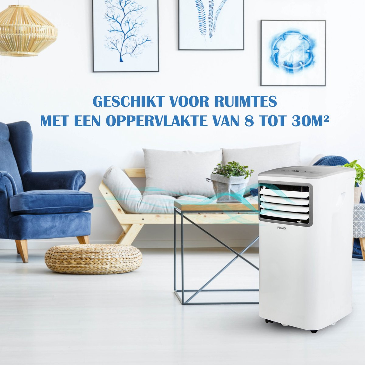Een witte luchtkoeler staat in een woonkamer. De tekst zegt dat het voor kamers van 8 tot 30 m² is.
