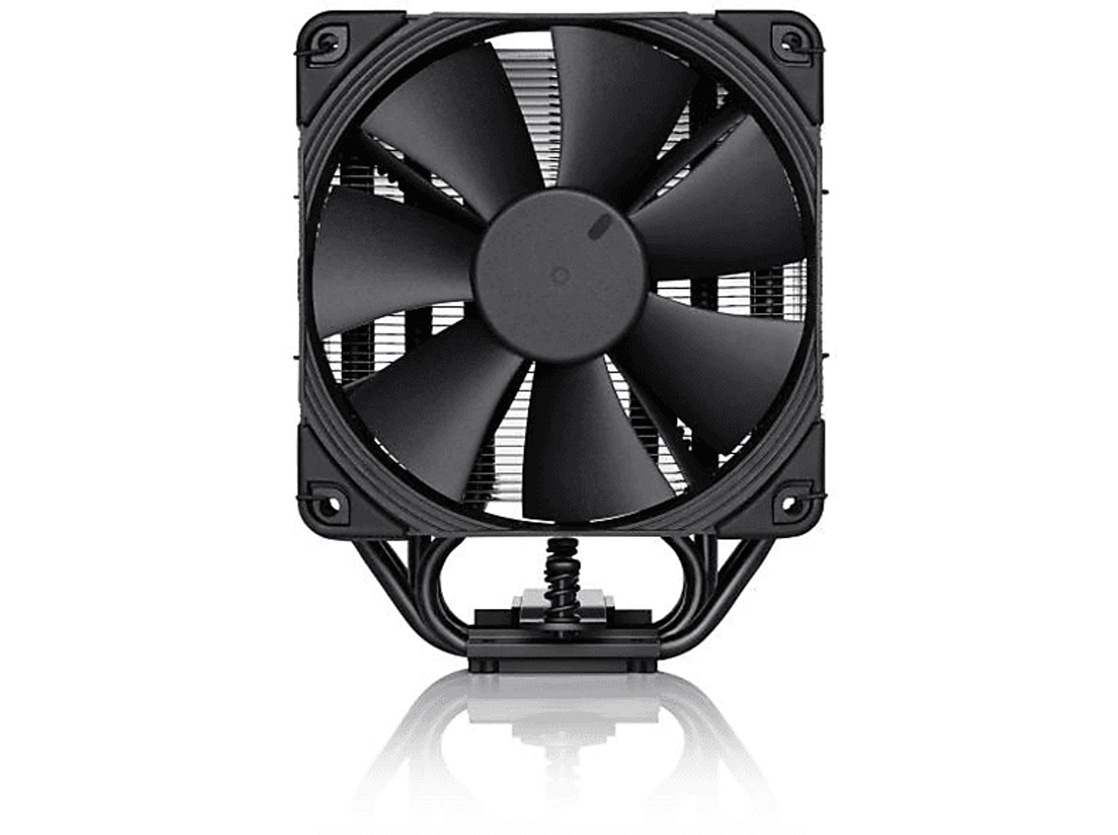 Czarny cooler CPU z dużym wentylatorem i rurkami cieplnymi, na czarnym tle.