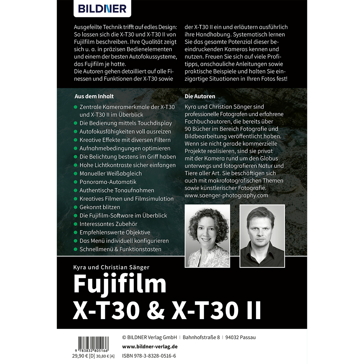 Buchcover für "Fujifilm X-T30 & X-T30 II". Enthält Fotos von Autoren und Text auf dunklem Hintergrund.