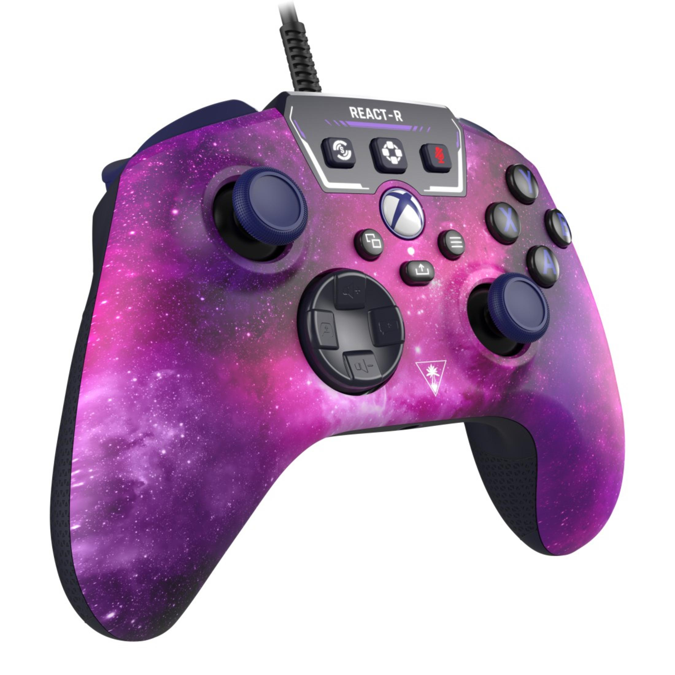 Controller Xbox React-R con design galassia. Ha più pulsanti, grilletti e un pad direzionale.