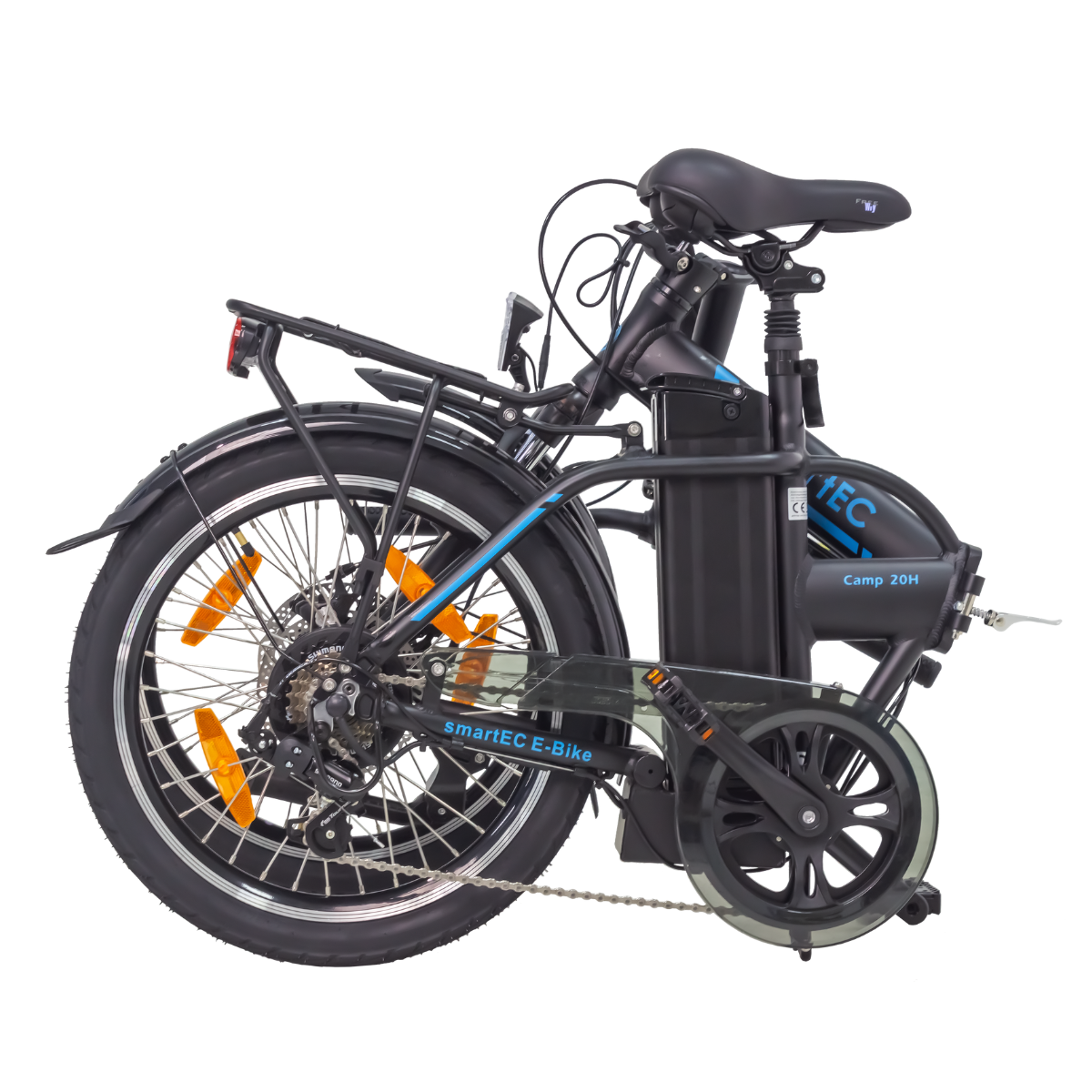 Ein schwarzes Smartec E-Bike, zusammengeklappt, auf weißem Hintergrund.