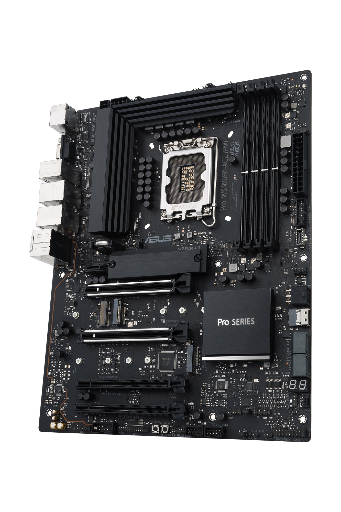 Schwarzes Motherboard mit verschiedenen Komponenten, weißer Hintergrund.
