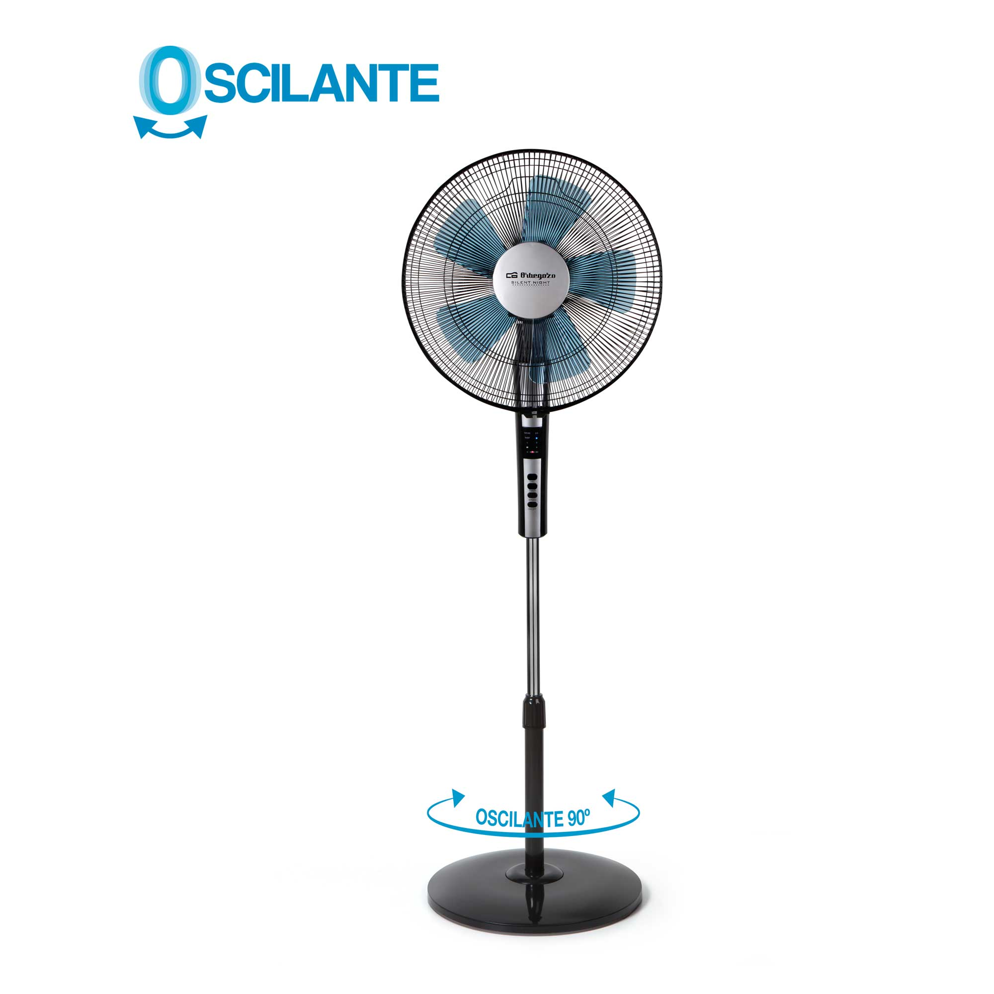 Un ventilador de pie oscilante negro y azul. Fondo blanco.
