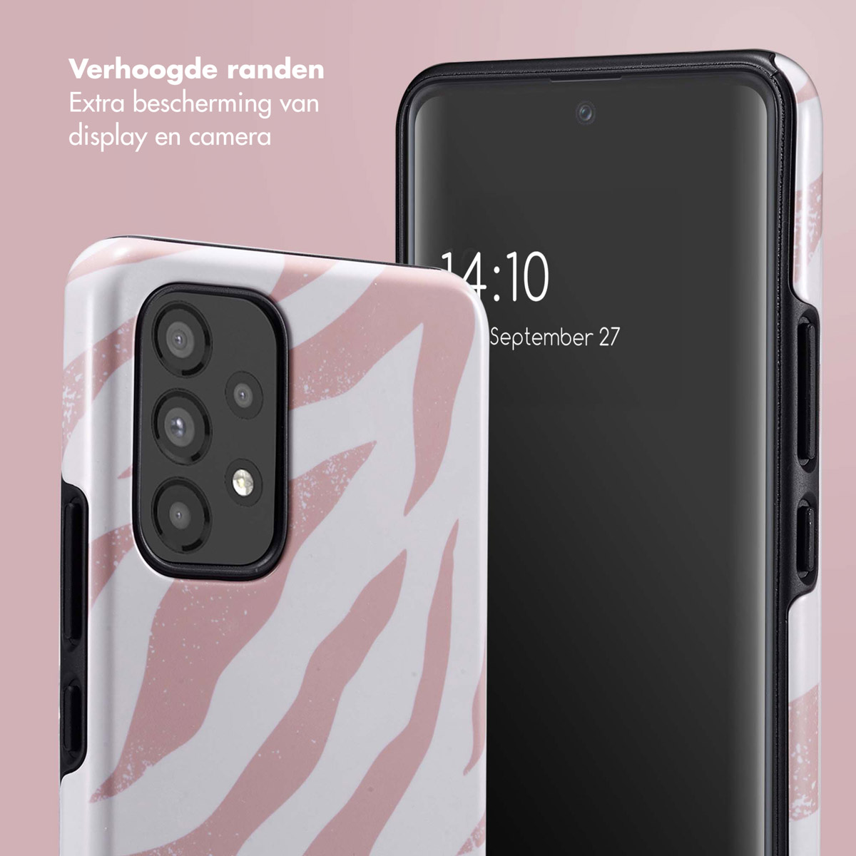 Téléphone dans un étui blanc avec des rayures zébrées roses. Un autre téléphone affiche la date et l'heure.