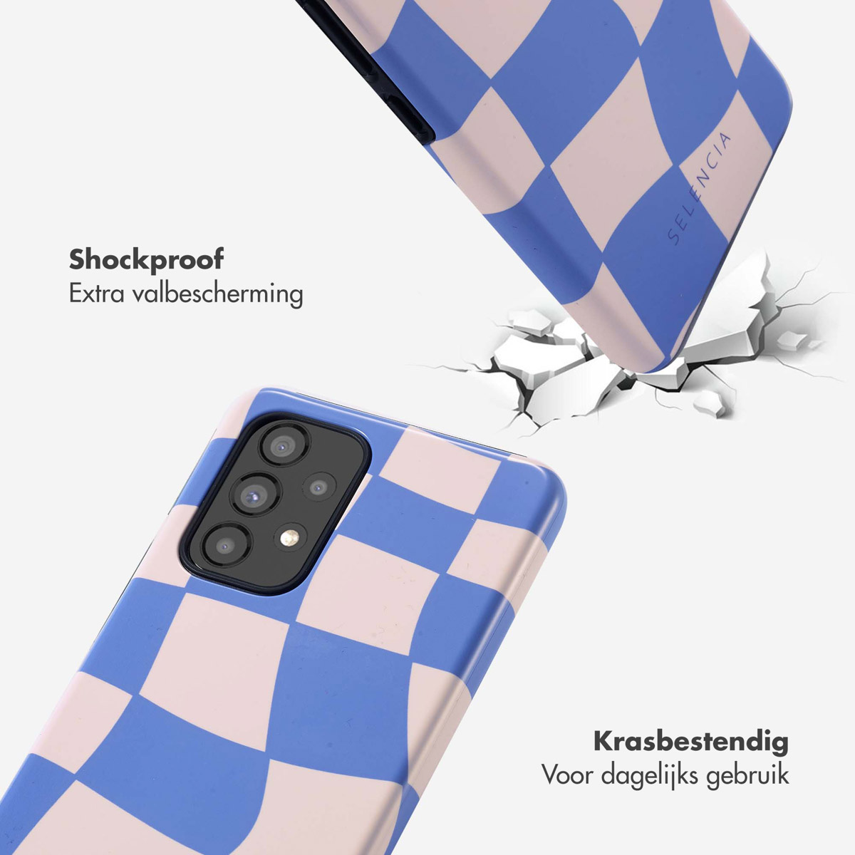 Coque de téléphone avec motif à carreaux bleu et rose. La coque se fissure en tombant.