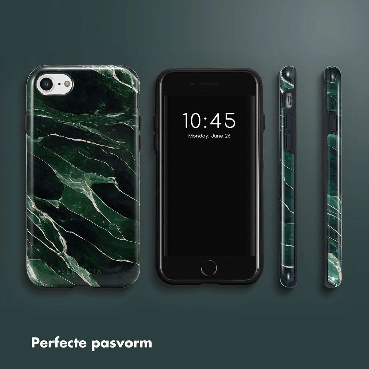 Telefoonhoesje met een marmerpatroon en een telefoon. De achtergrond is groen.