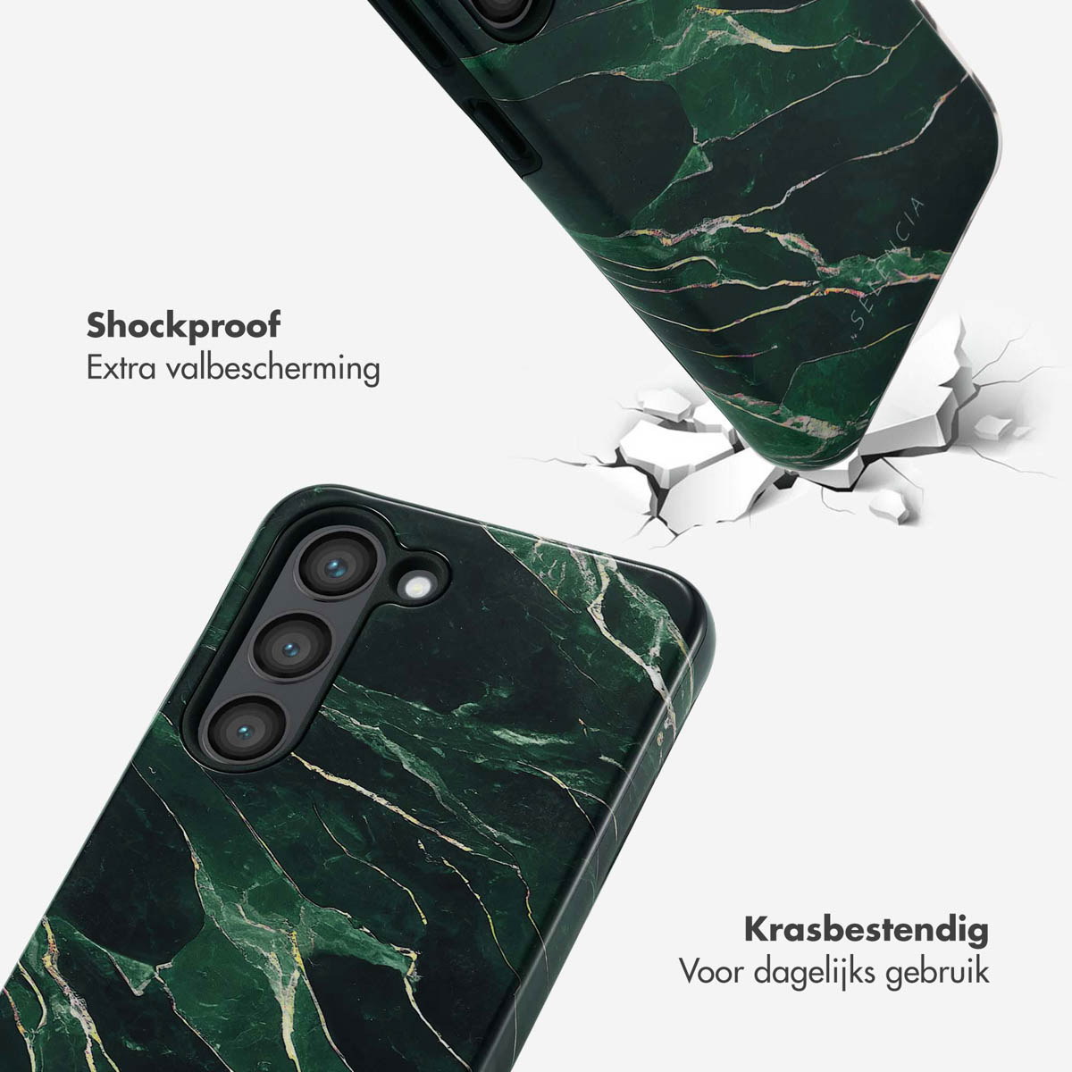 Deux coques de téléphone sont montrées. L'une a un motif de marbre vert et tombe, l'autre est intacte.