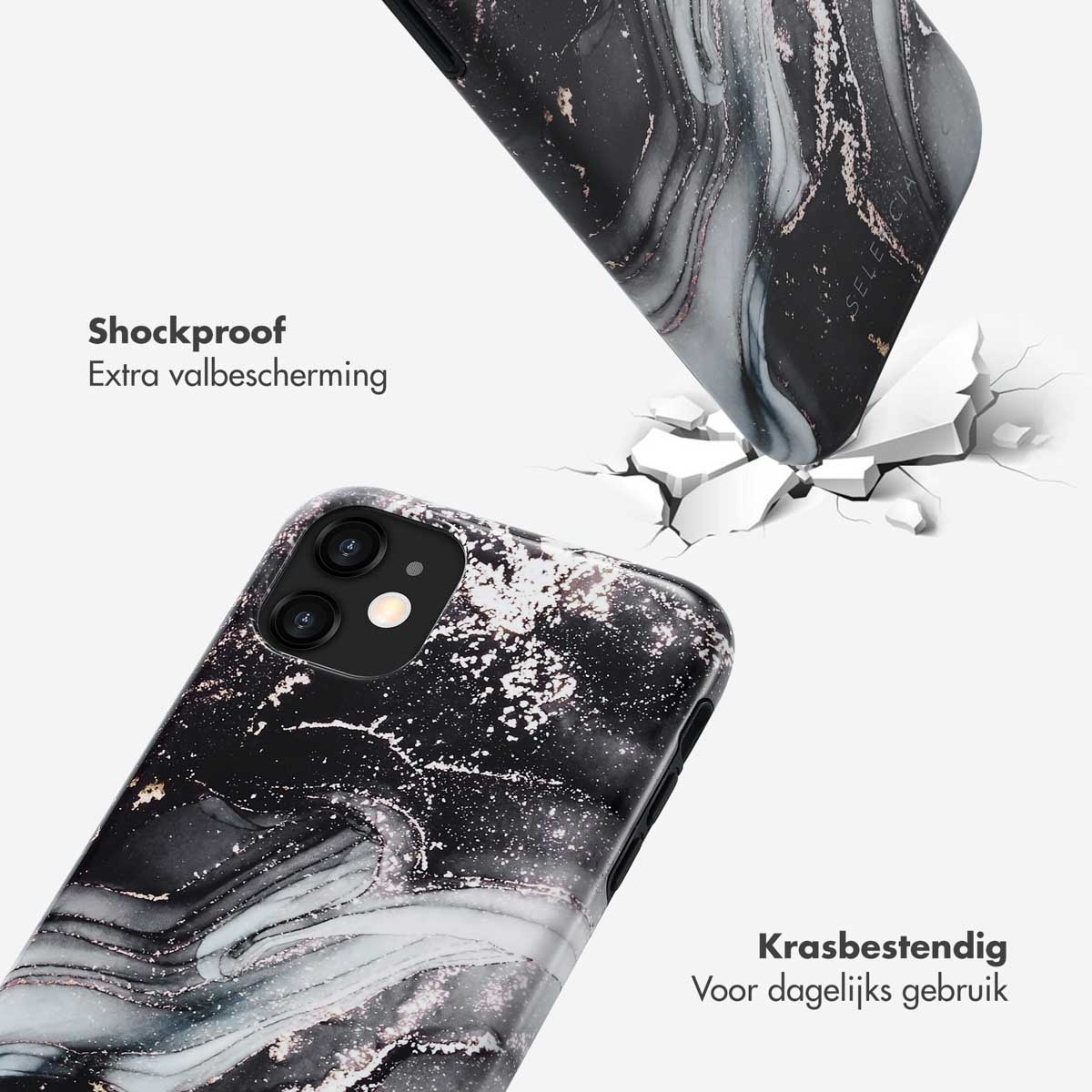 Telefoonhoesje, zwart-wit marmerpatroon. Hoesje breekt. Tekst: Schokbestendig, Extra valbescherming, krasbestendig.