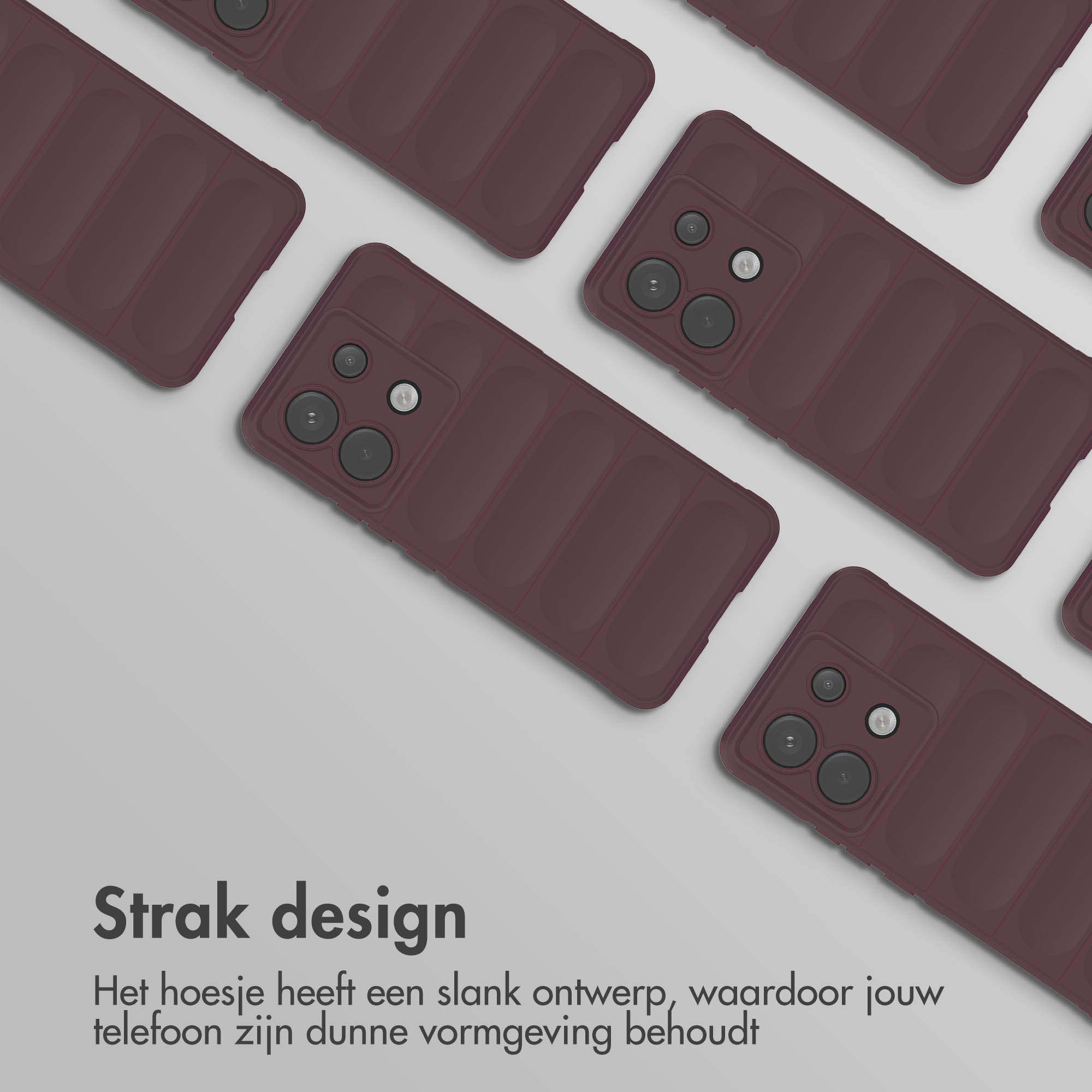 Plusieurs coques de téléphone bordeaux. Les coques ont un design cannelé. Elles sont disposées sur un fond gris.
