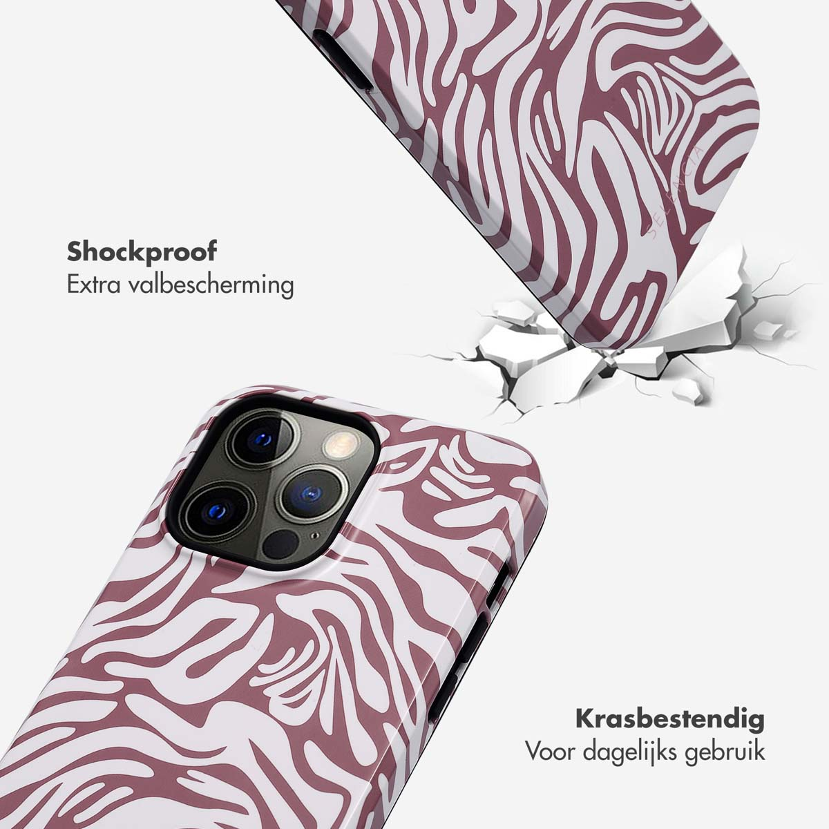 Twee telefoonhoesjes worden getoond met een gebroken oppervlak eronder, één versplinterd.